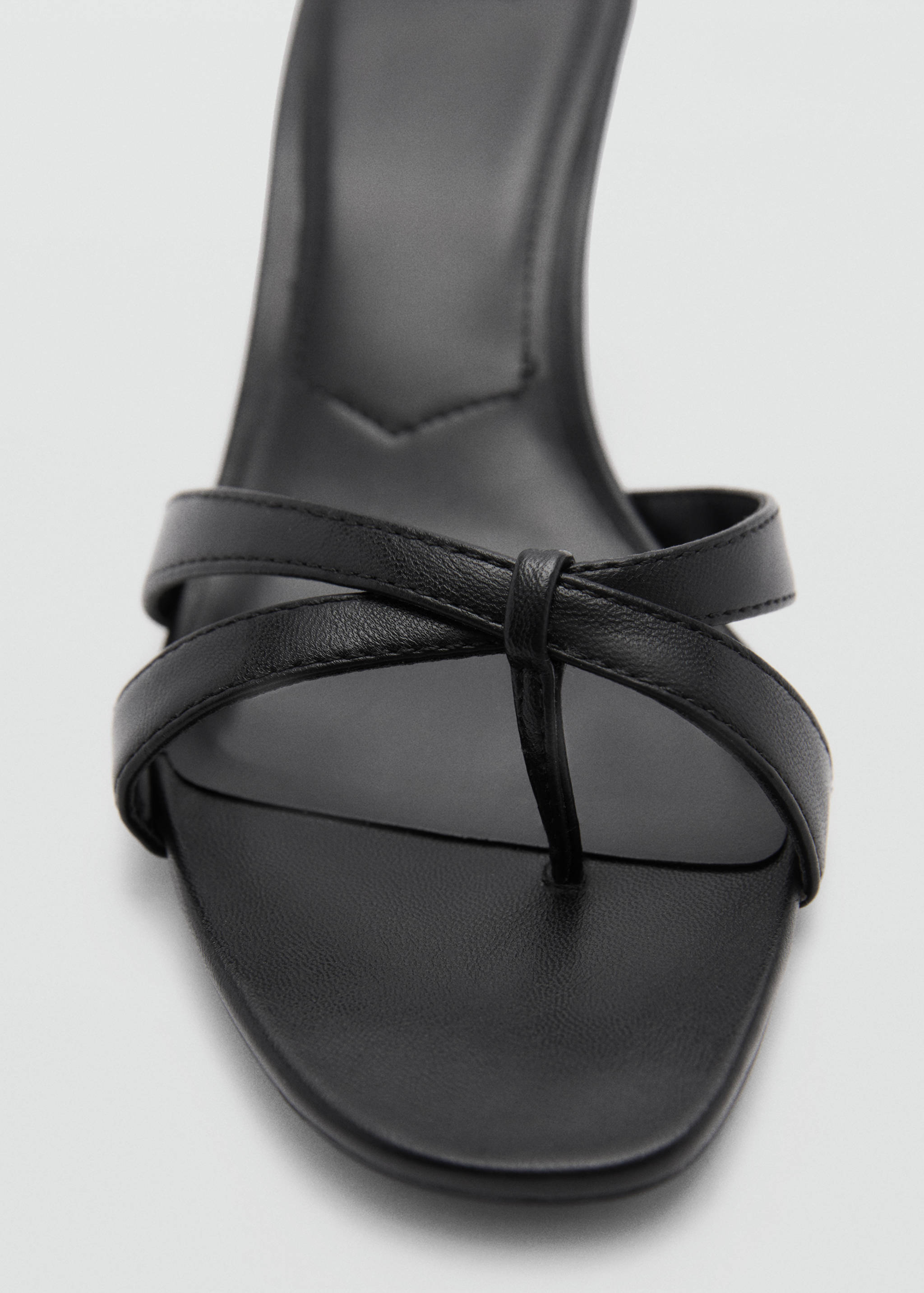 Strappy heeled sandals - Details of the article 2