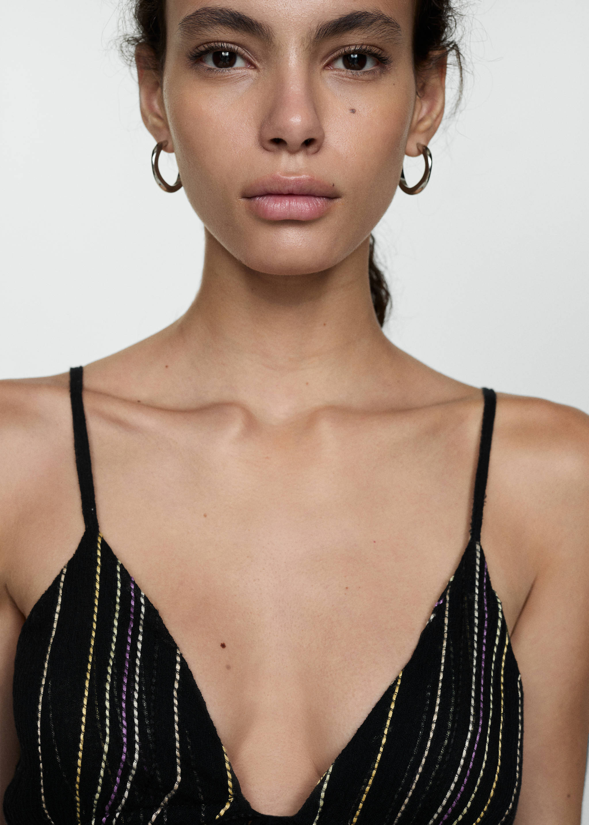 Vállpántos ruha dekoratív varrásokkal - A termék adatai 1