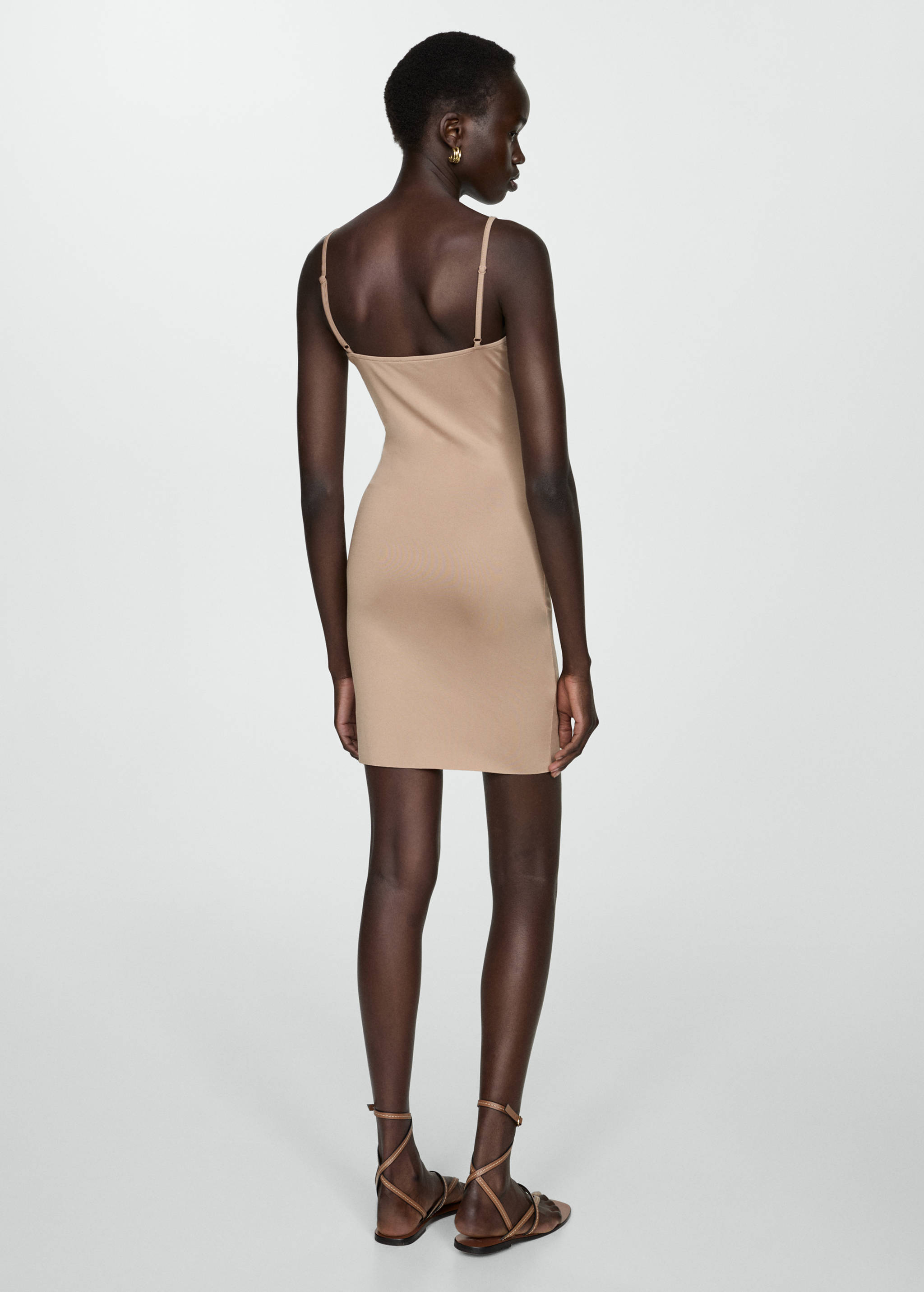 Robe fourreau courte bretelles - Verso de l’article