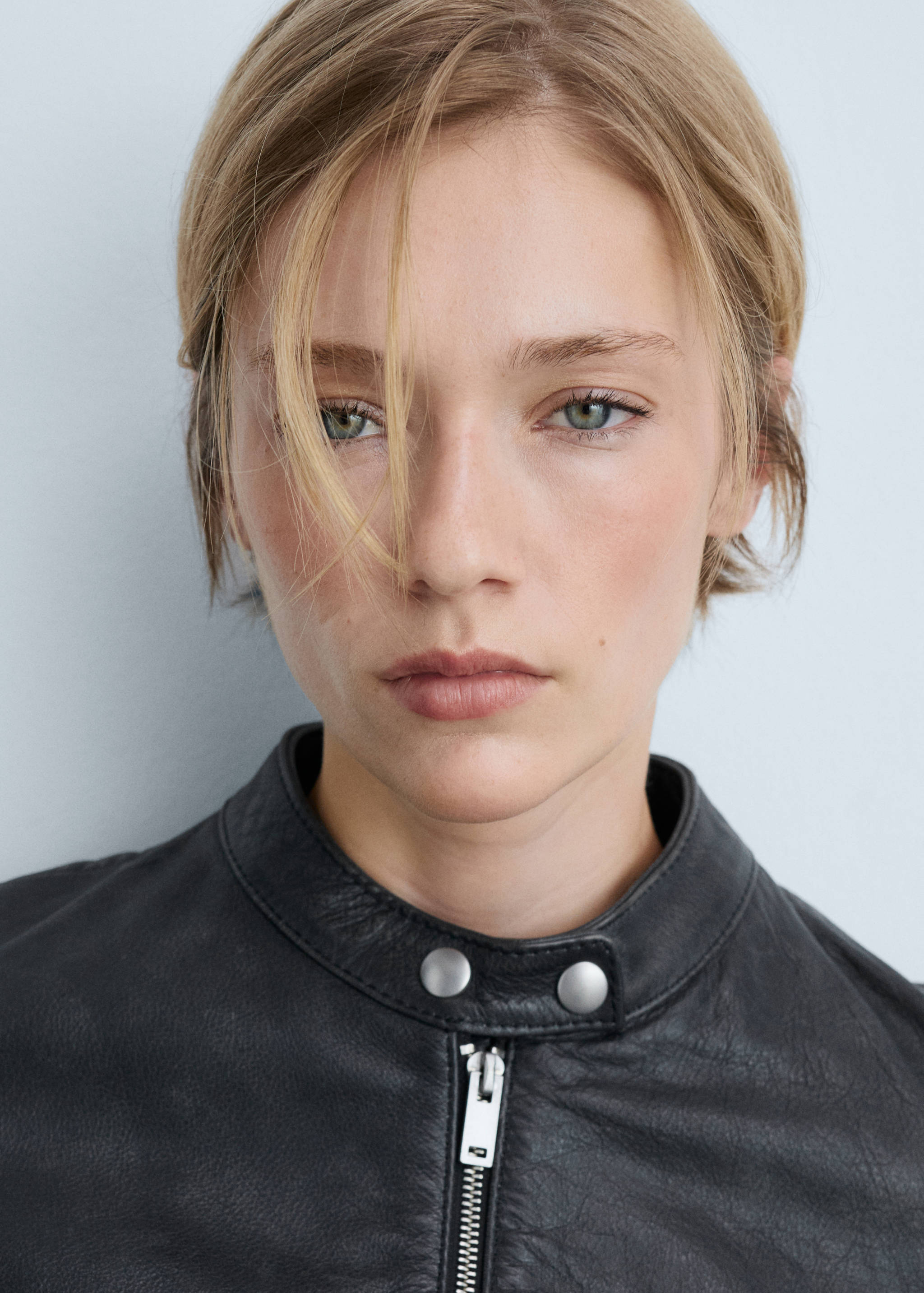 100% leather jacket - Details of the article 1