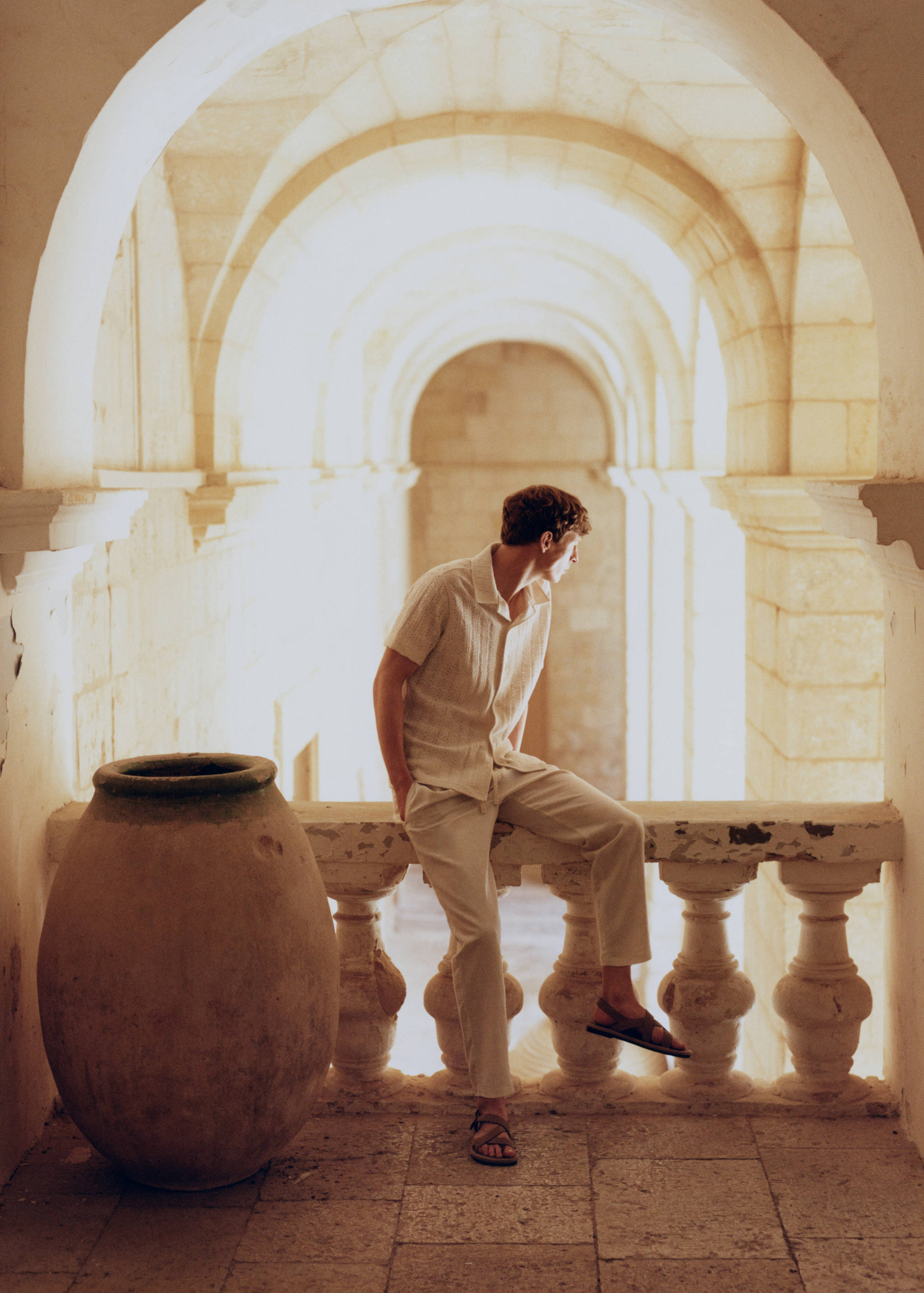 Slim-fit trousers with drawstring - Details of the article 5