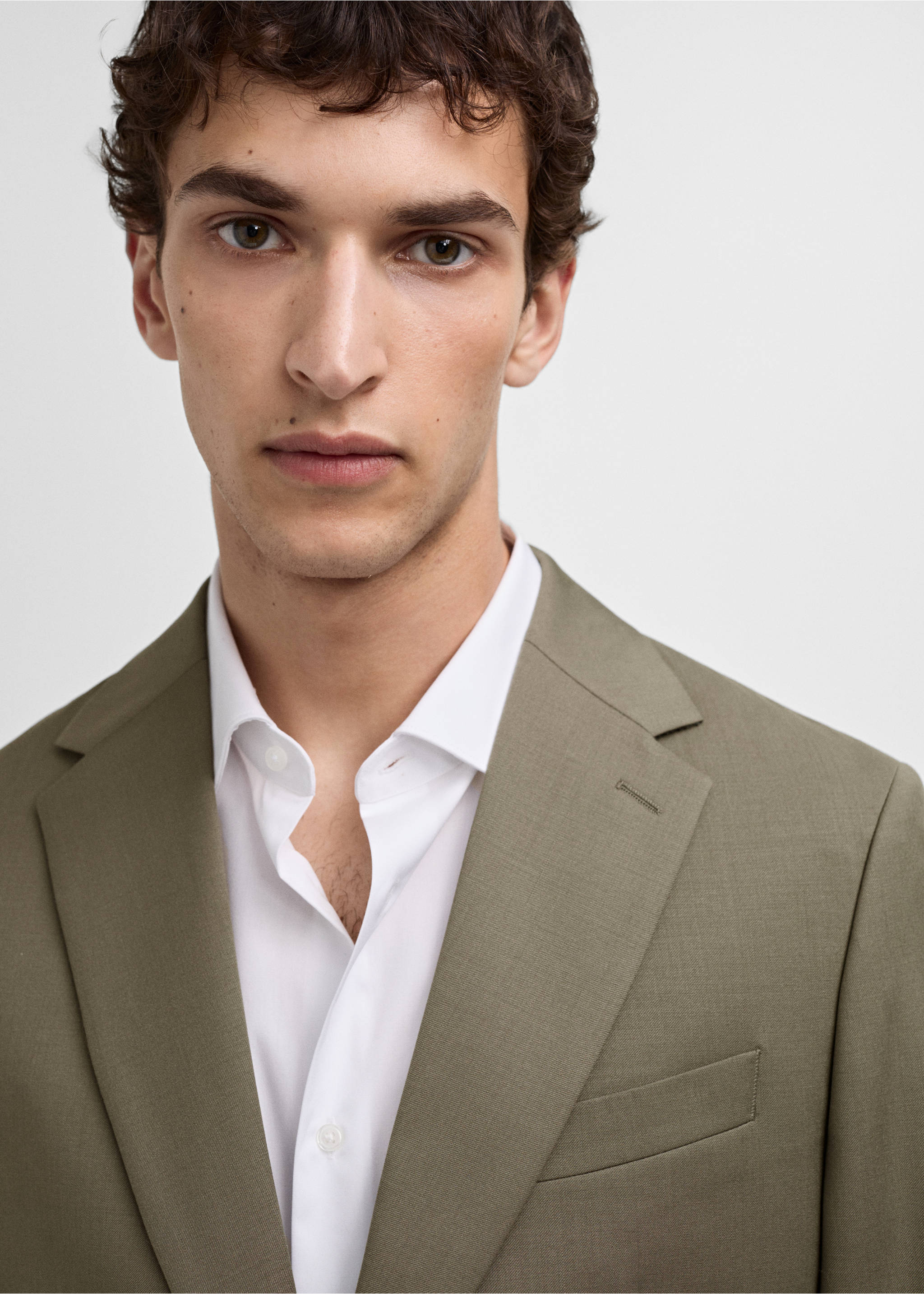 100% virgin wool slim-fit suit jacket - Details of the article 1, Pastel Green. Ref: 77010588-00.