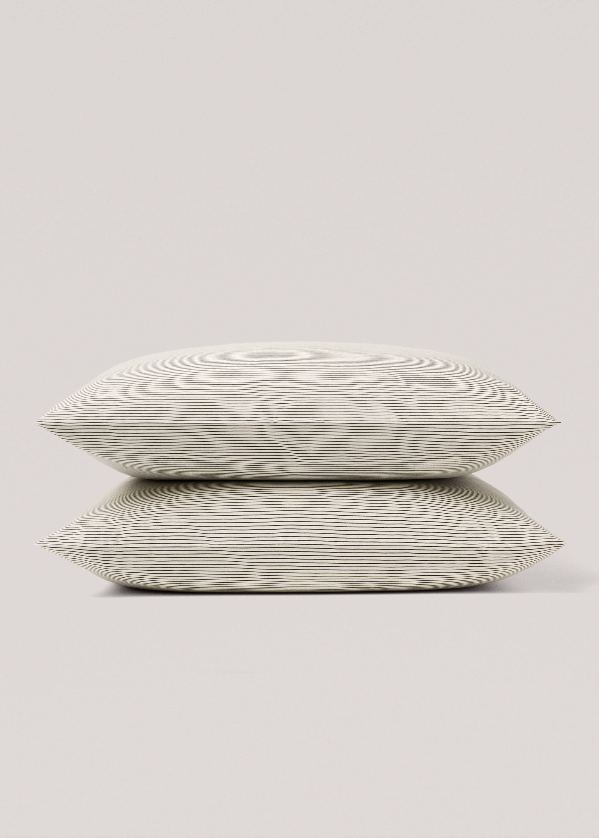 Multi-striped two-tone pillowcase 60x60 - Details of the article 3