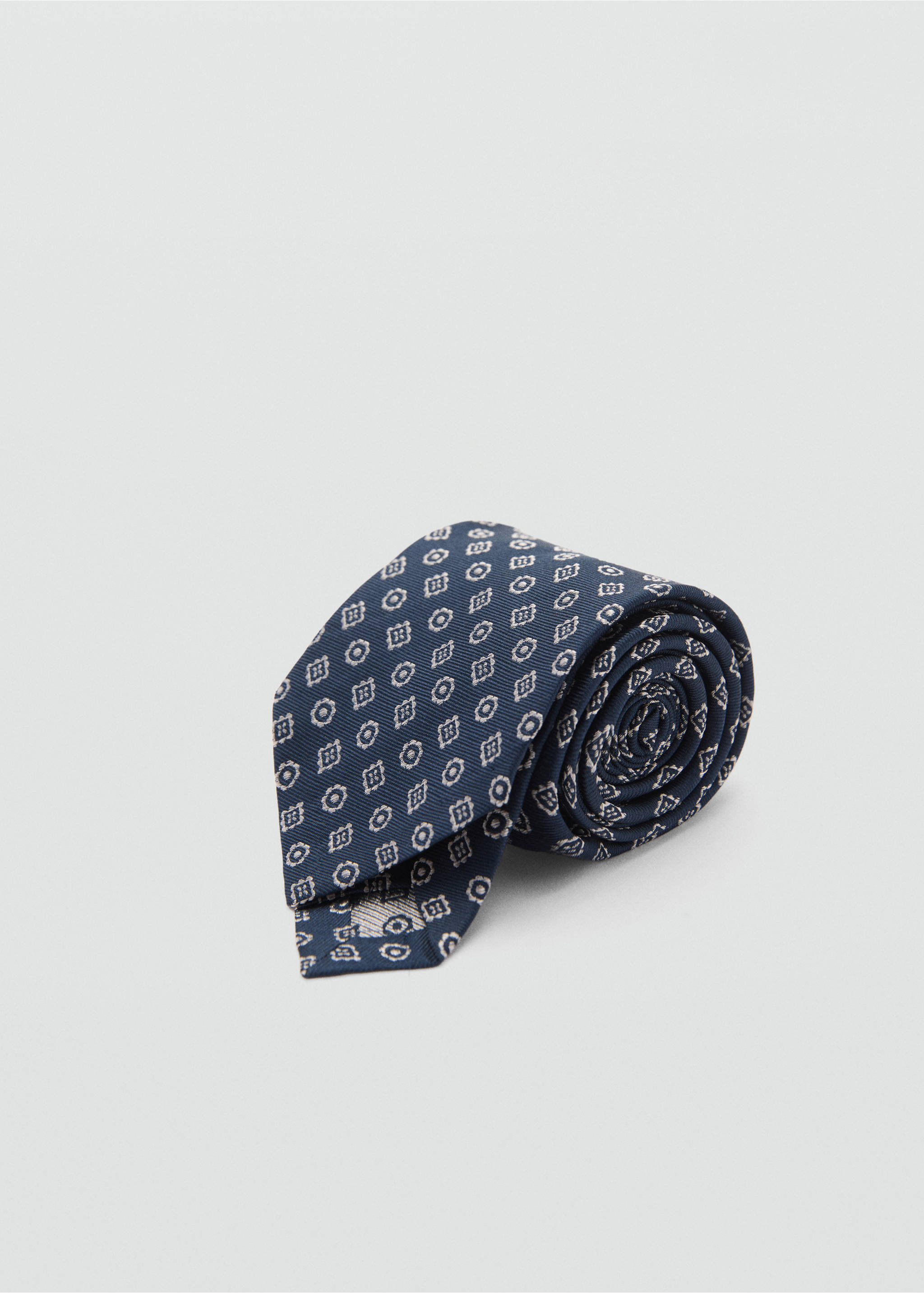100% mulberry silk diamond-print tie - Medium plane, Dark Navy. Ref: 77010602-00.