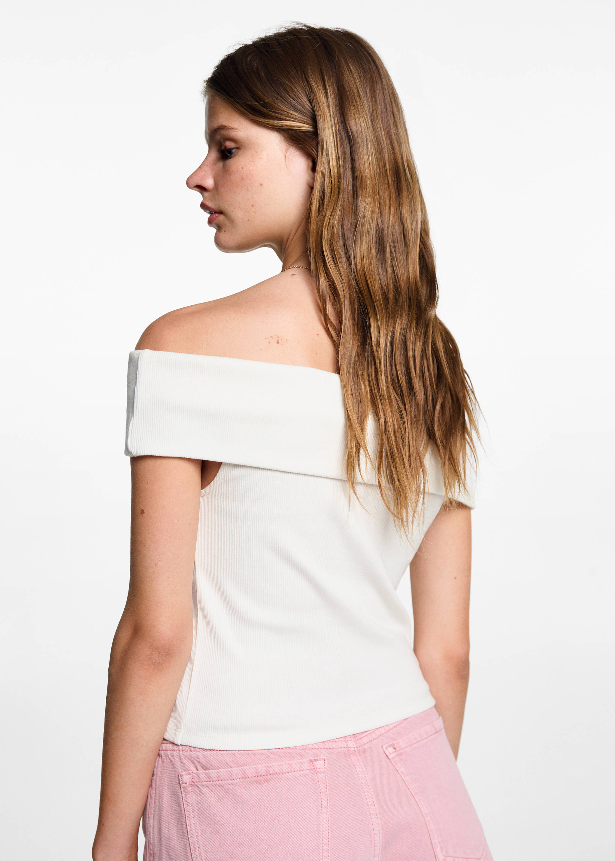 Geripptes schulterfreies Top - Rückseite des Artikels