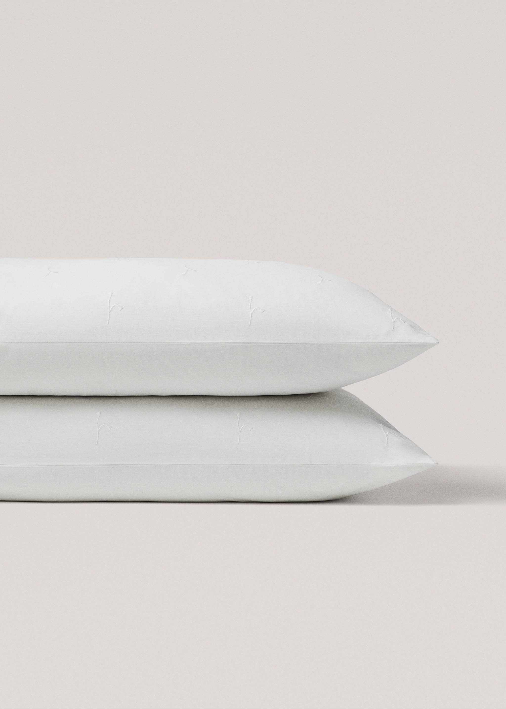 Floral embroidered cotton pillowcase 50x75cm - Details of the article 4, White. Ref: 77010621-00.