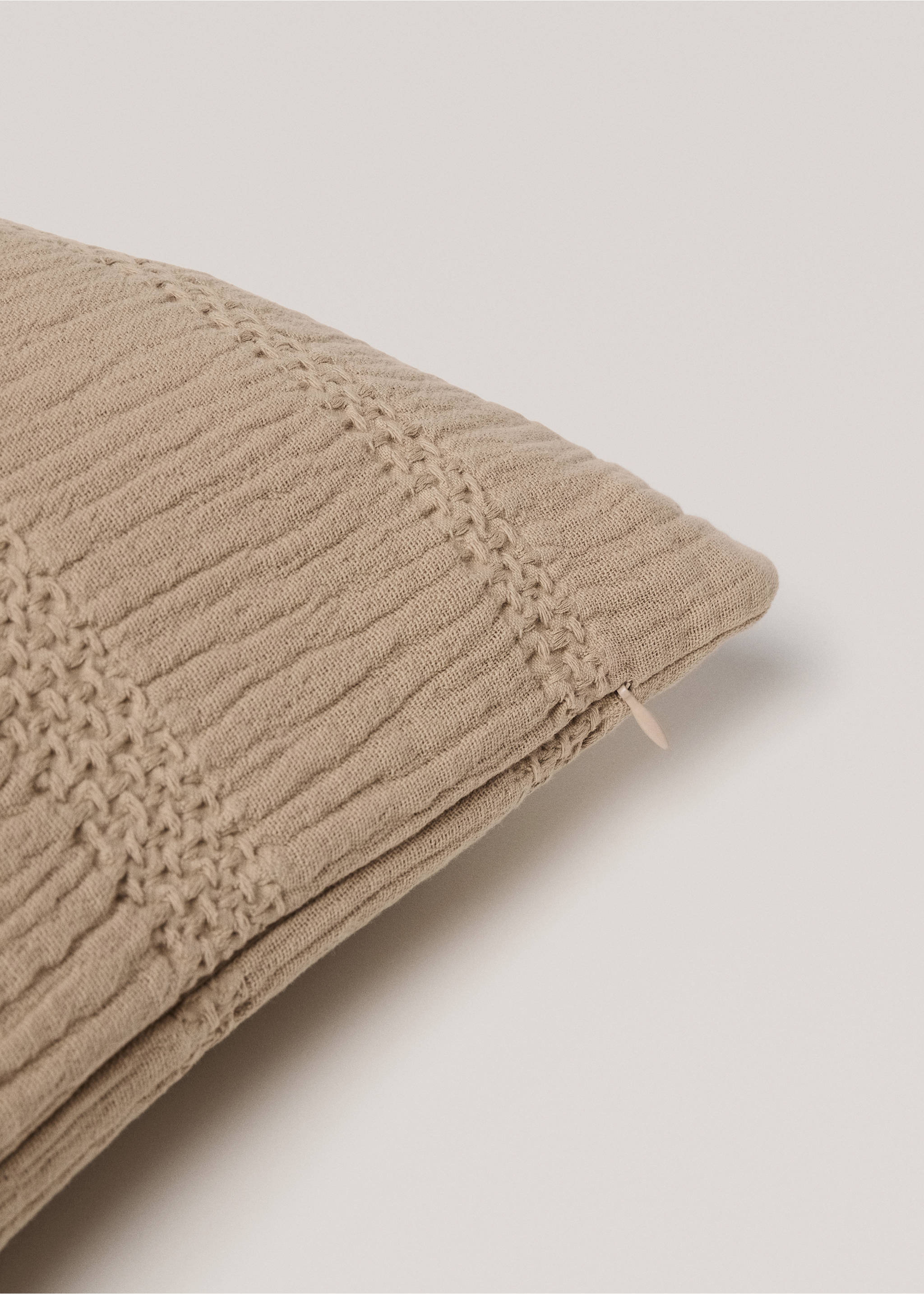 Textured cotton cushion cover - Details of the article 1, Medium Brown. Ref: 77010629-00.
