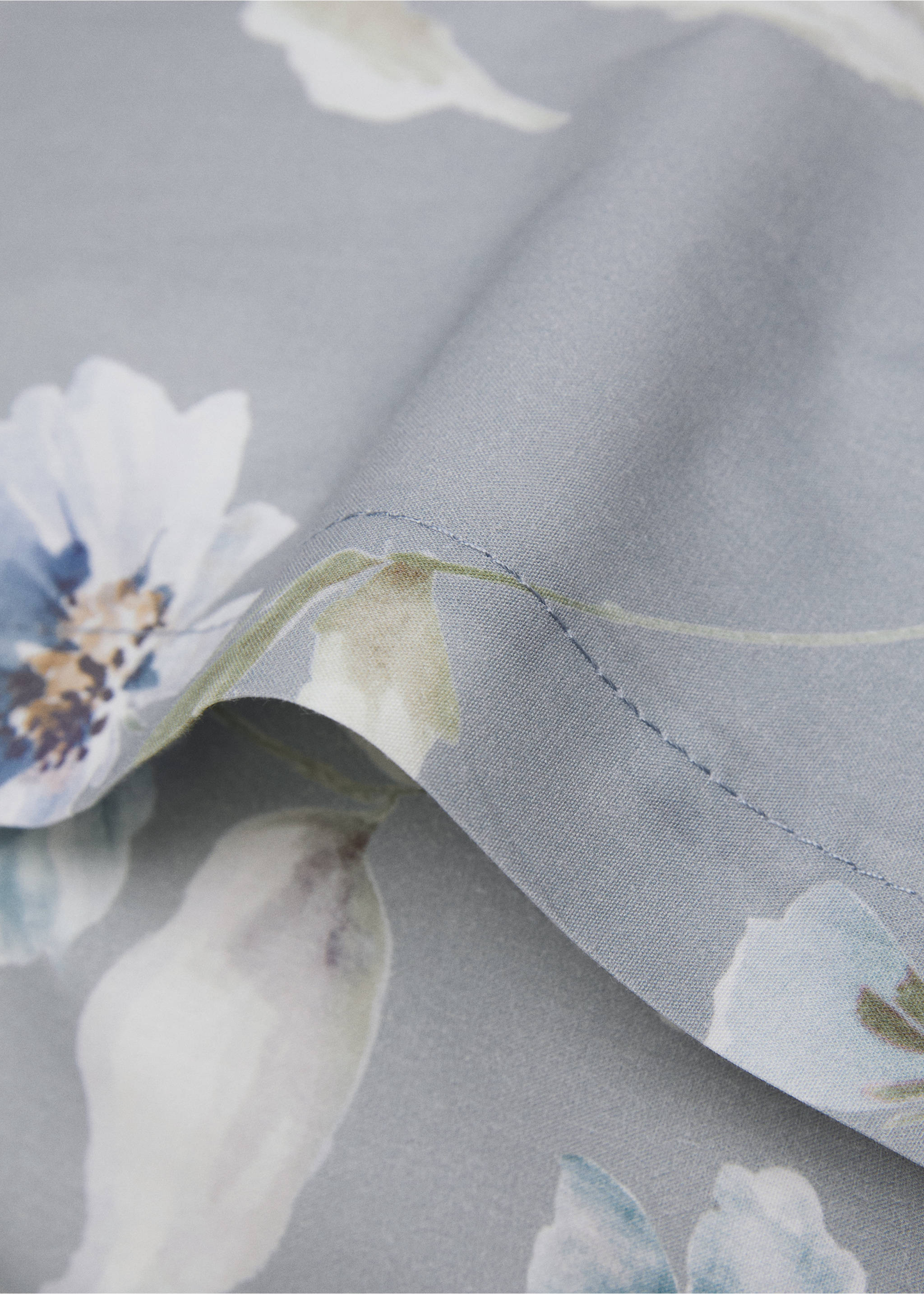 Pillowcase with floral design 50x75cm - Details of the article 2, Aqua Green. Ref: 77010631-00.