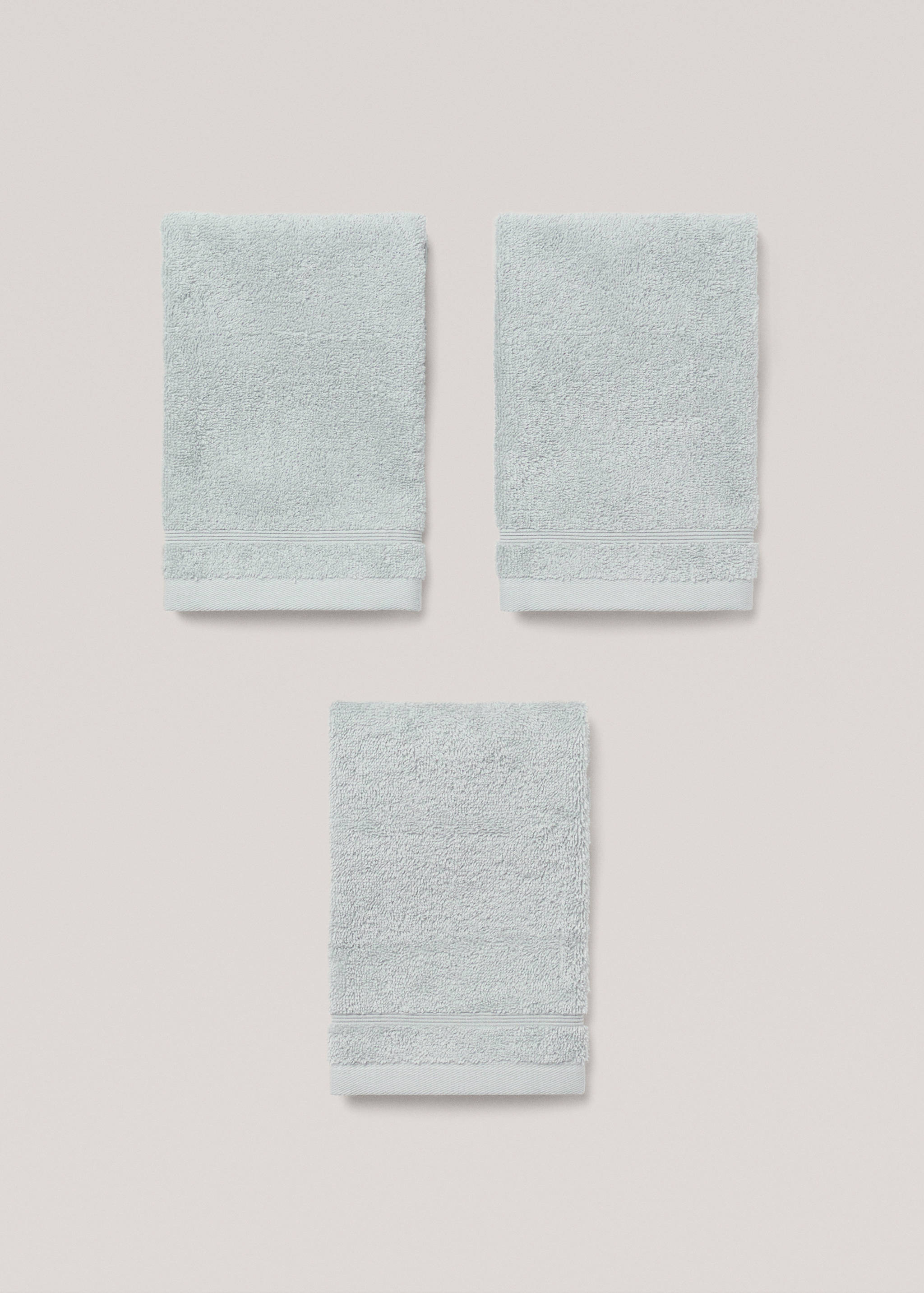 Plain cotton towel - Article without model