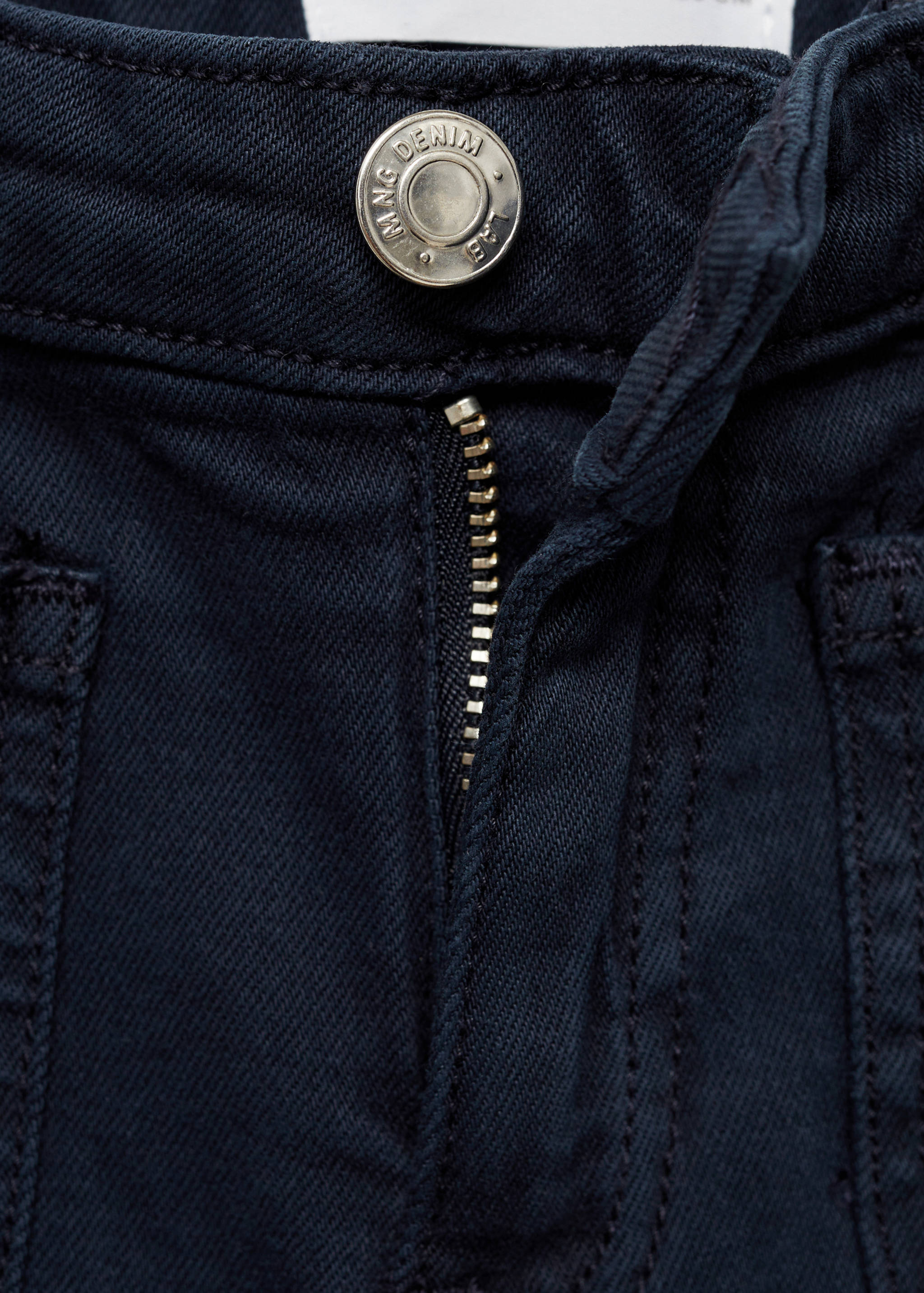 Flared jeans with pocket - Details of the article 8