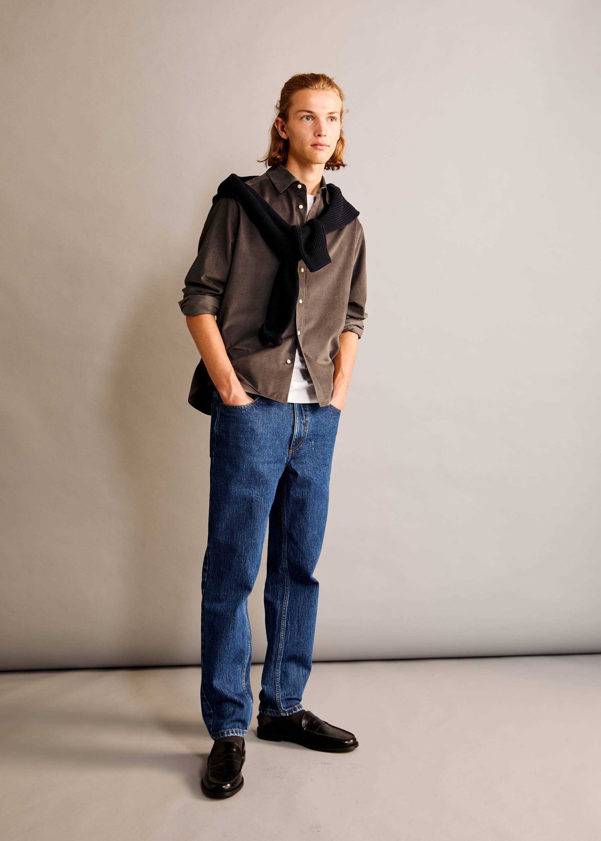 Regular-fit jeans - Details of the article 5, Dark Blue. Ref: 77012921-00.
