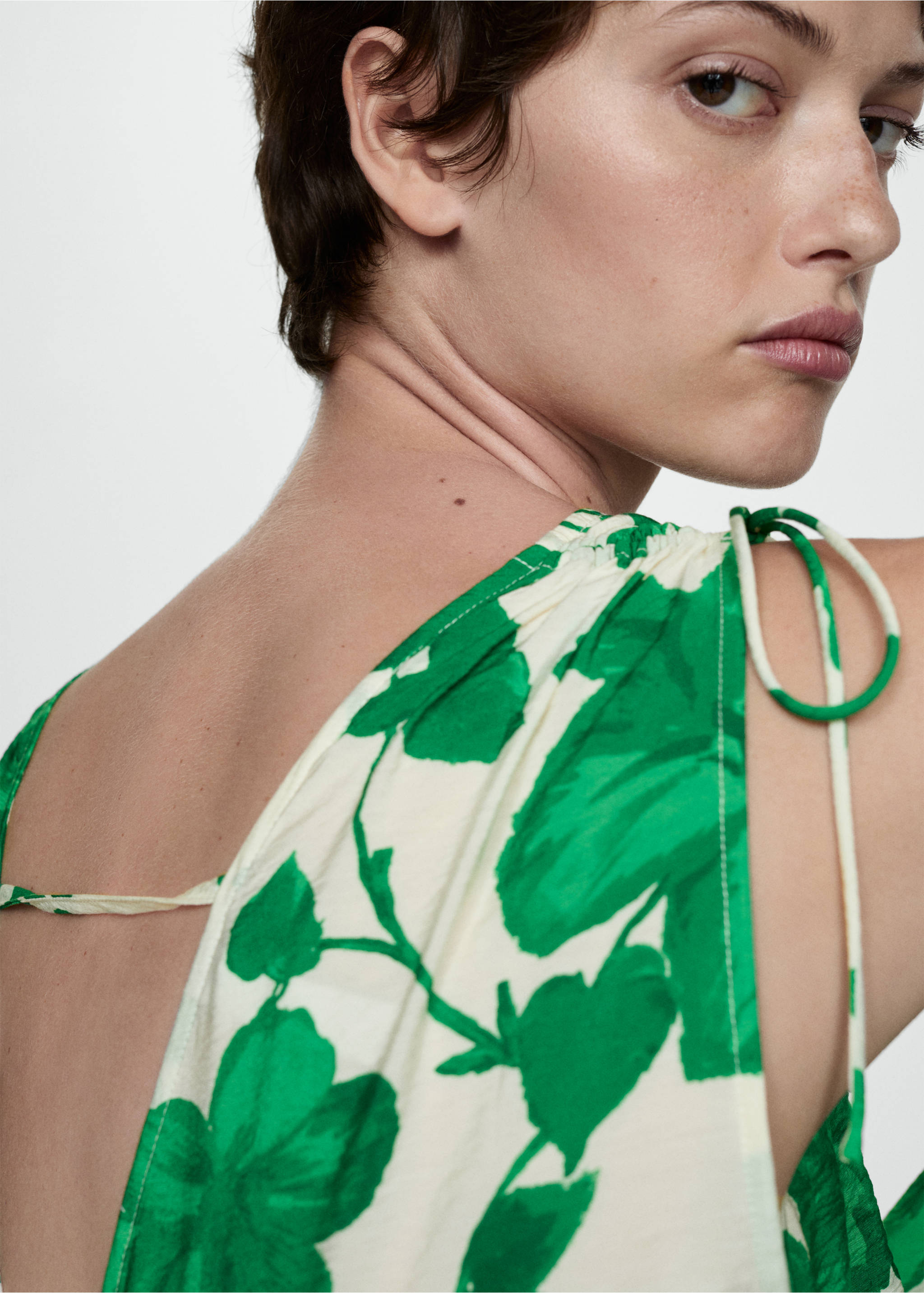 Long printed dress - Details of the article 1, Green. Ref: 77012926-00.