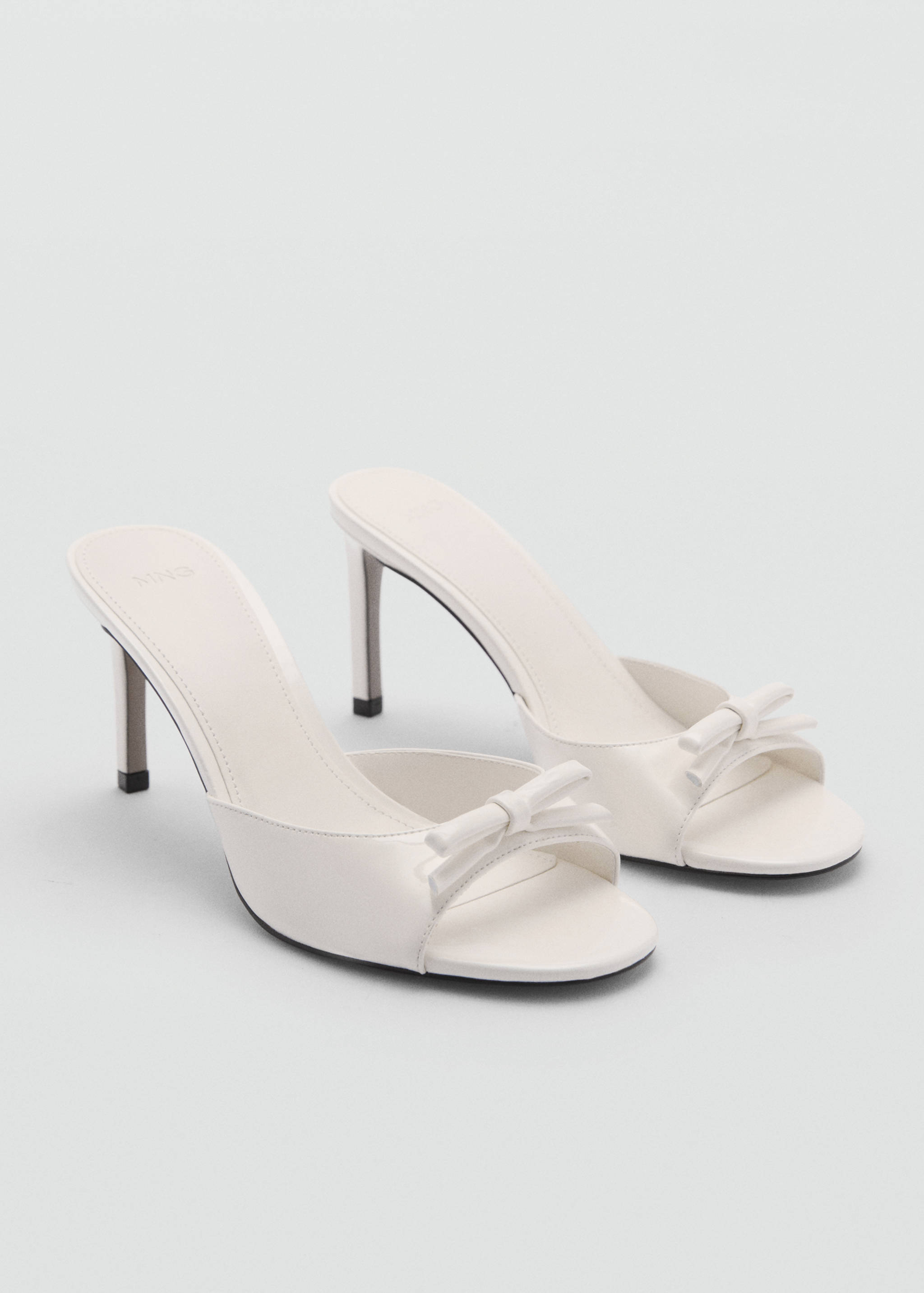 Bow heel sandals - Medium plane