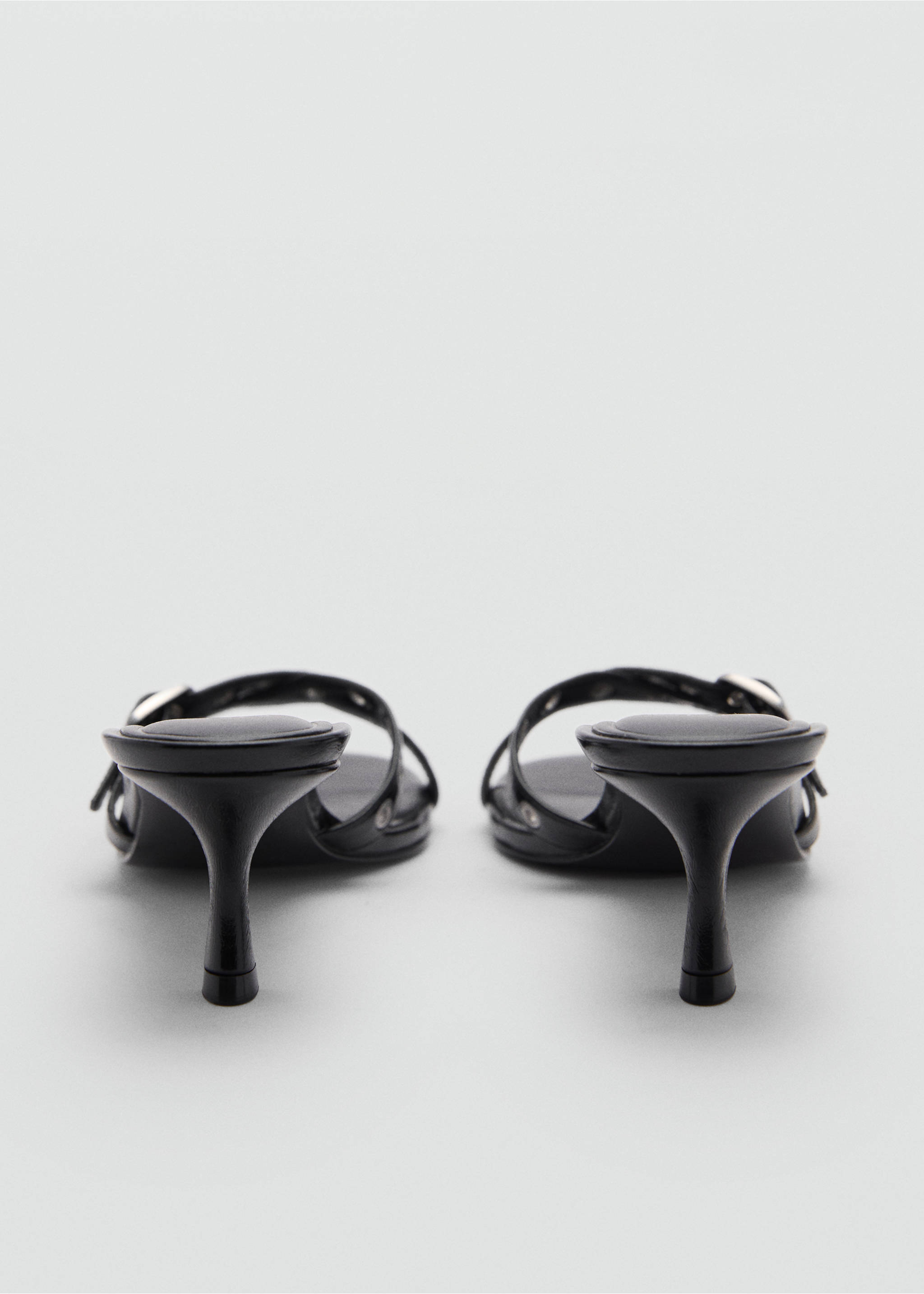 Sandales brides perforées - Détail de l'article 1, Noir. Ref: 77012933-00.