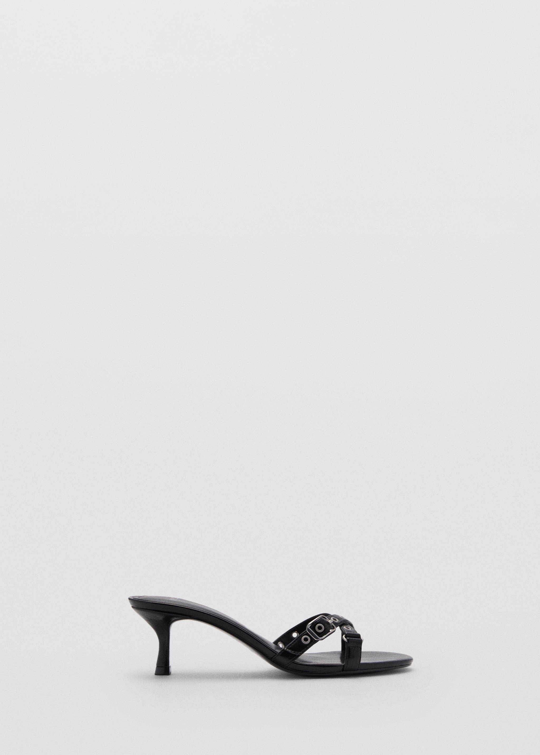 Sandal with die-cut straps - Article without model