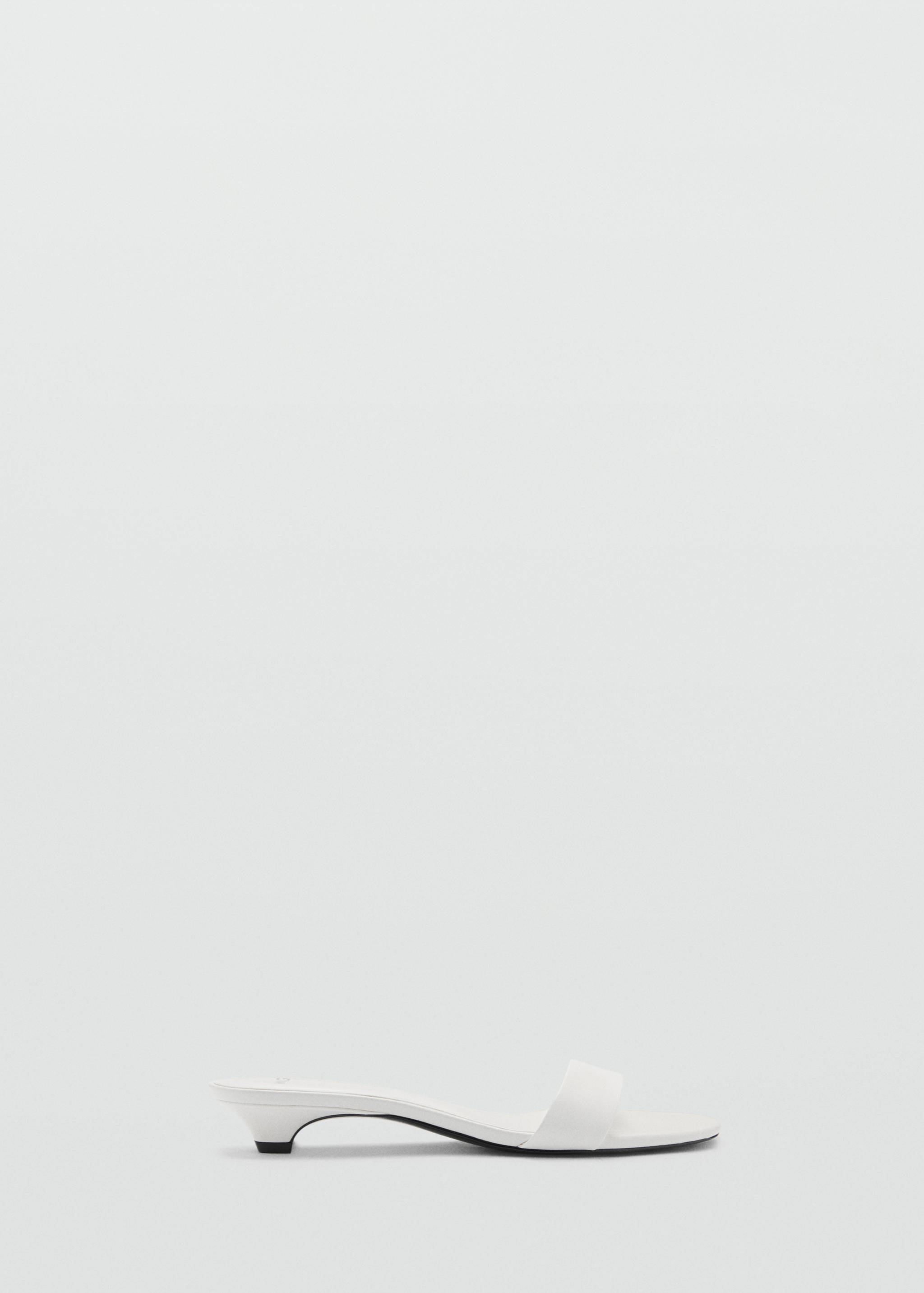 Kitten heel sandals with straps - Article without model