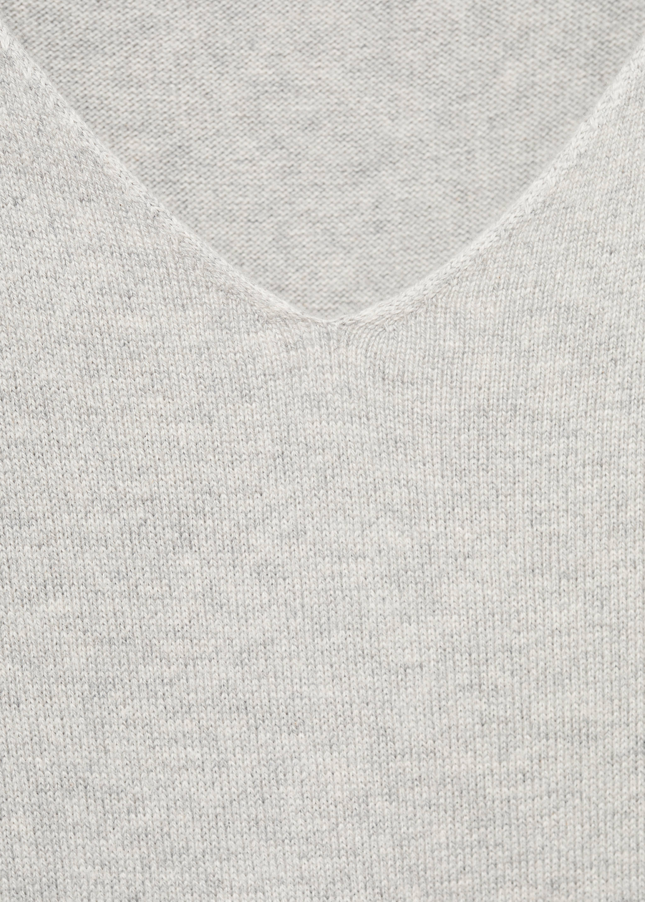V-neck sweater - Details of the article 8