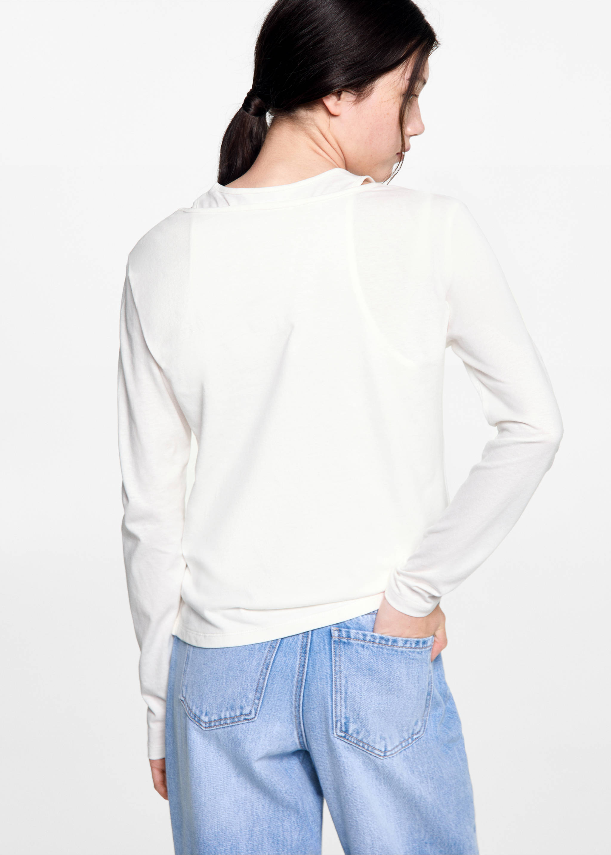 Doppeltes Baumwoll-T-Shirt - Rückseite des Artikels, Cremeweiß. Ref: 77012937-00.