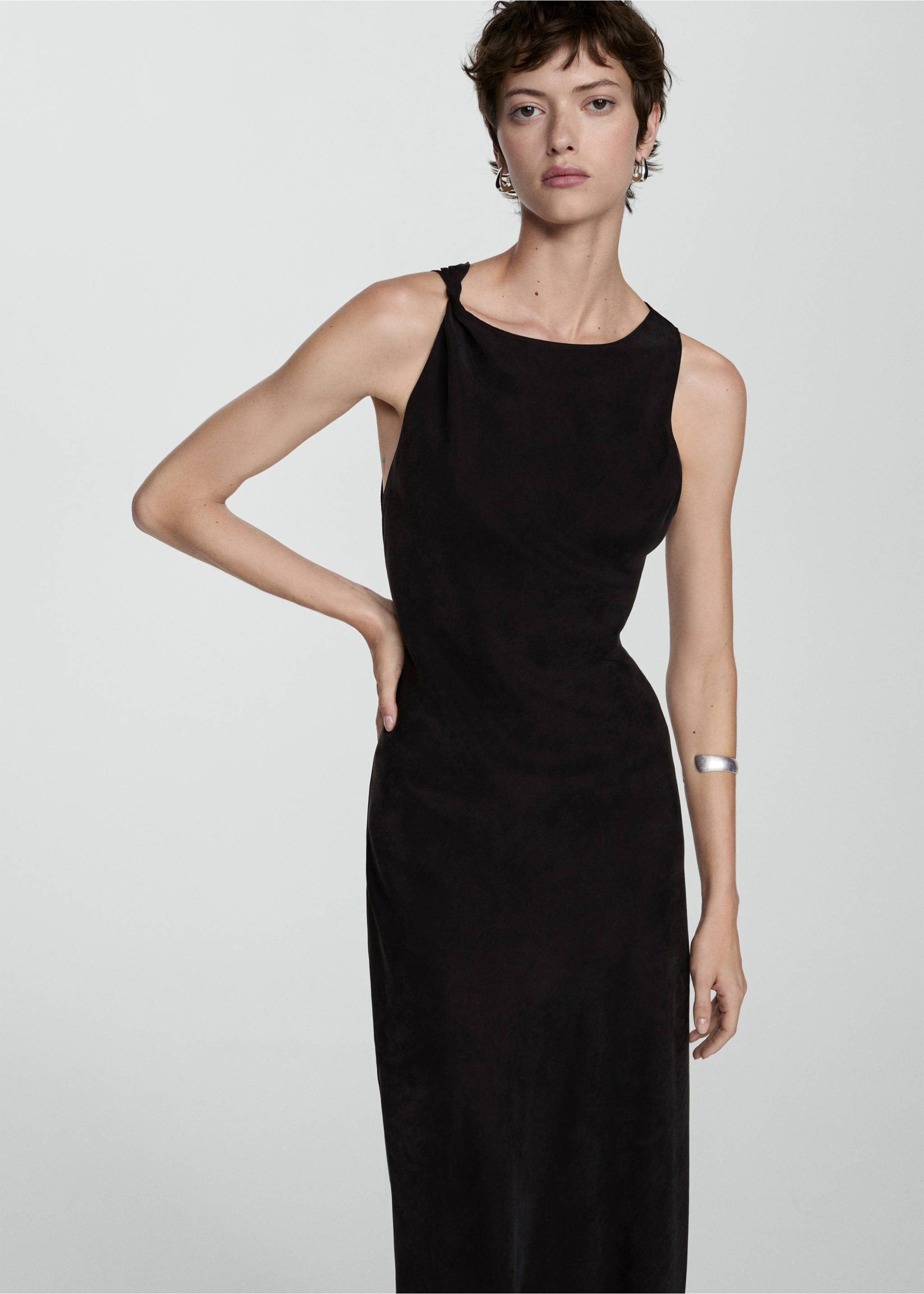 Vestido cupro abertura lateral - Plano medio, Gris antracita. Ref: 77013272-00.