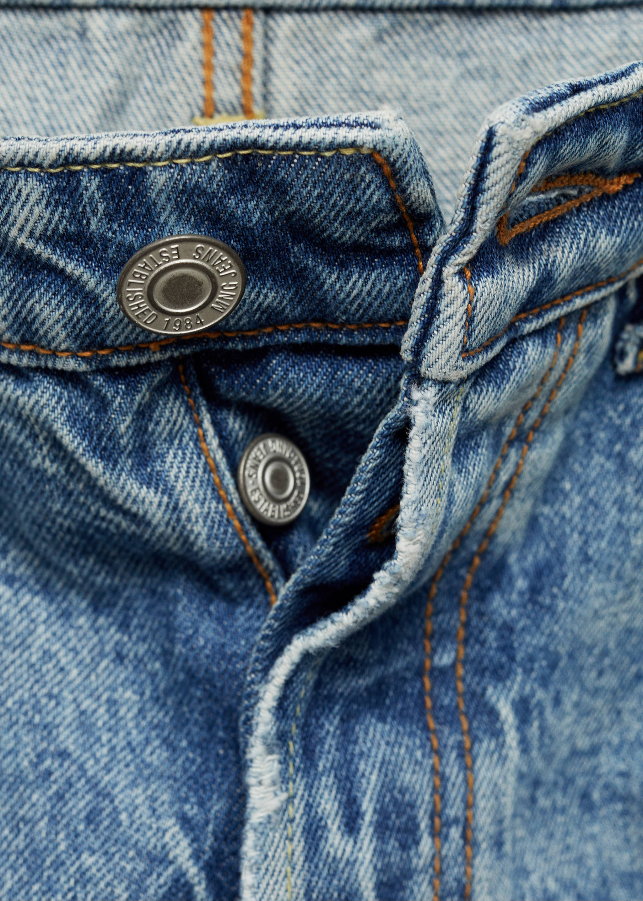 Loose boyfriend-style jeans - Details of the article 8, Medium Blue. Ref: 77014030-00.