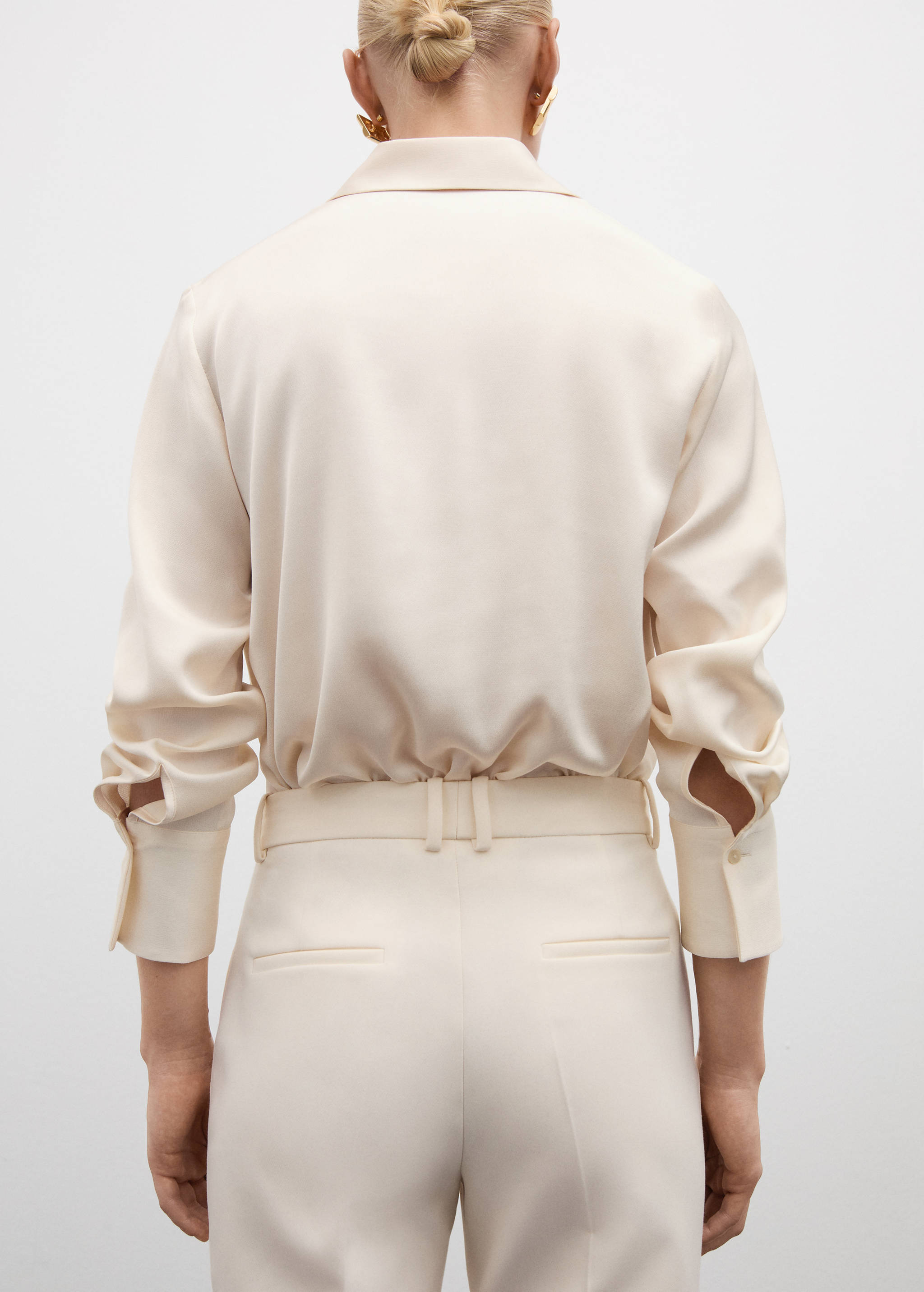 Satin finish flowy shirt - Reverse of the article