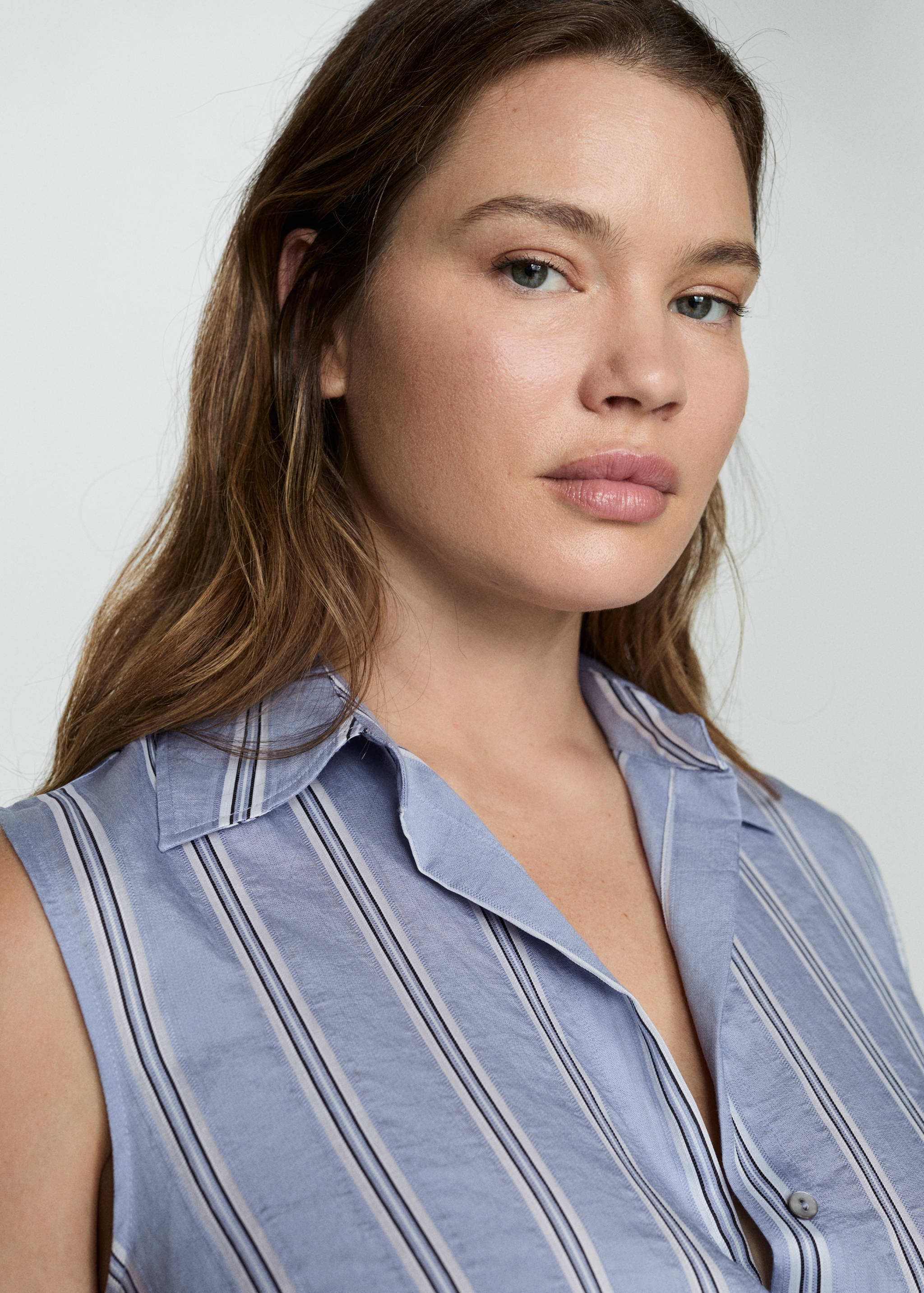 Draped shirt dress - Details of the article 4