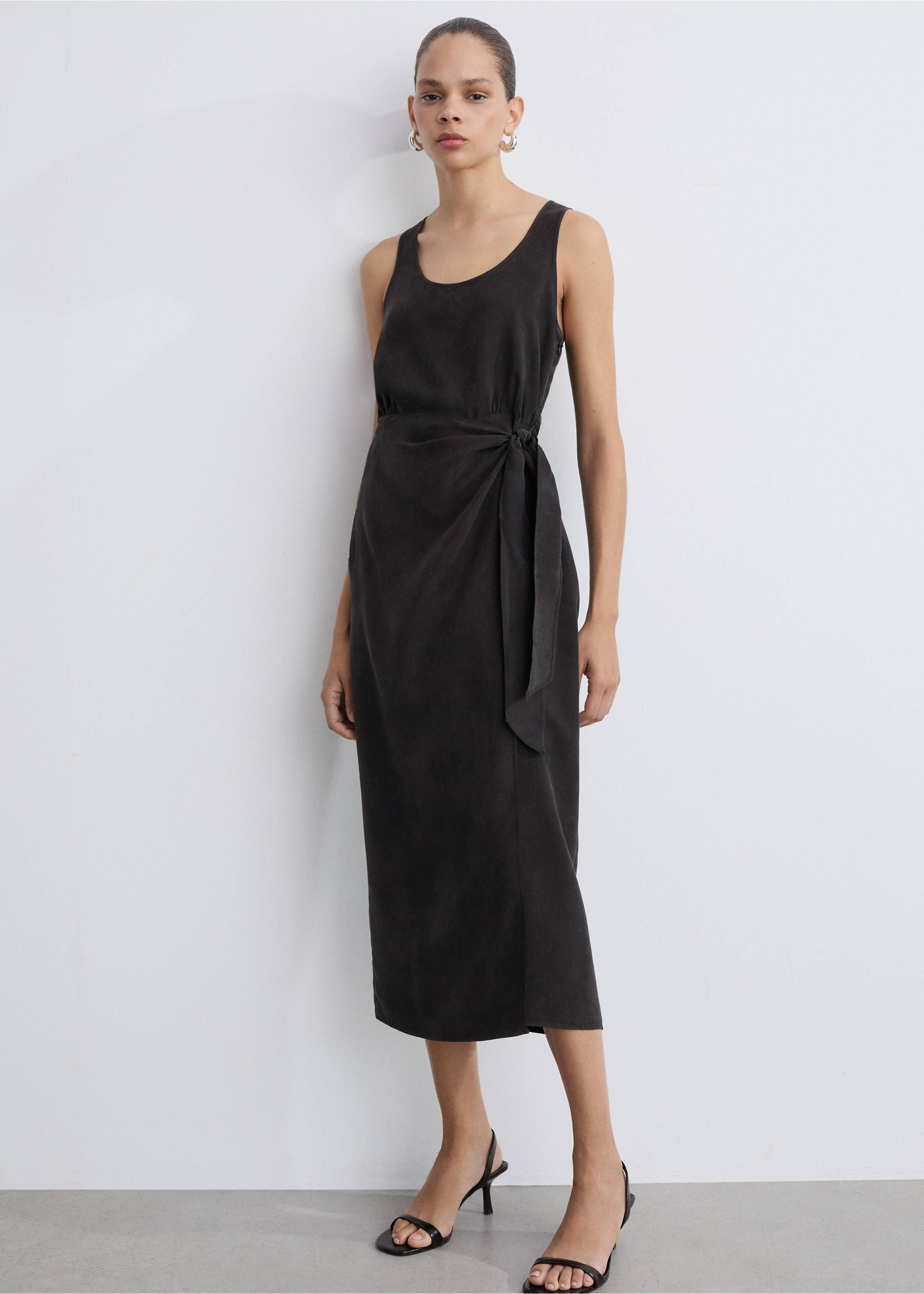 Cupro dress with side knot - General plane, Charcoal. Ref: 77014036-00.