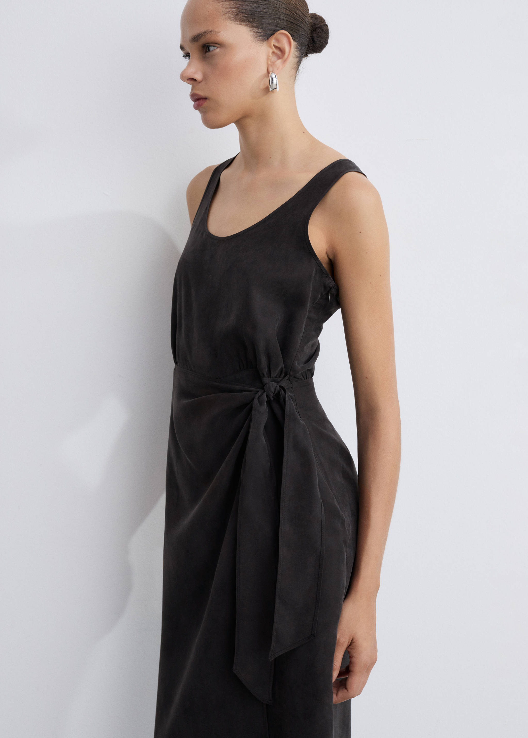 Cupro dress with side knot - Medium plane