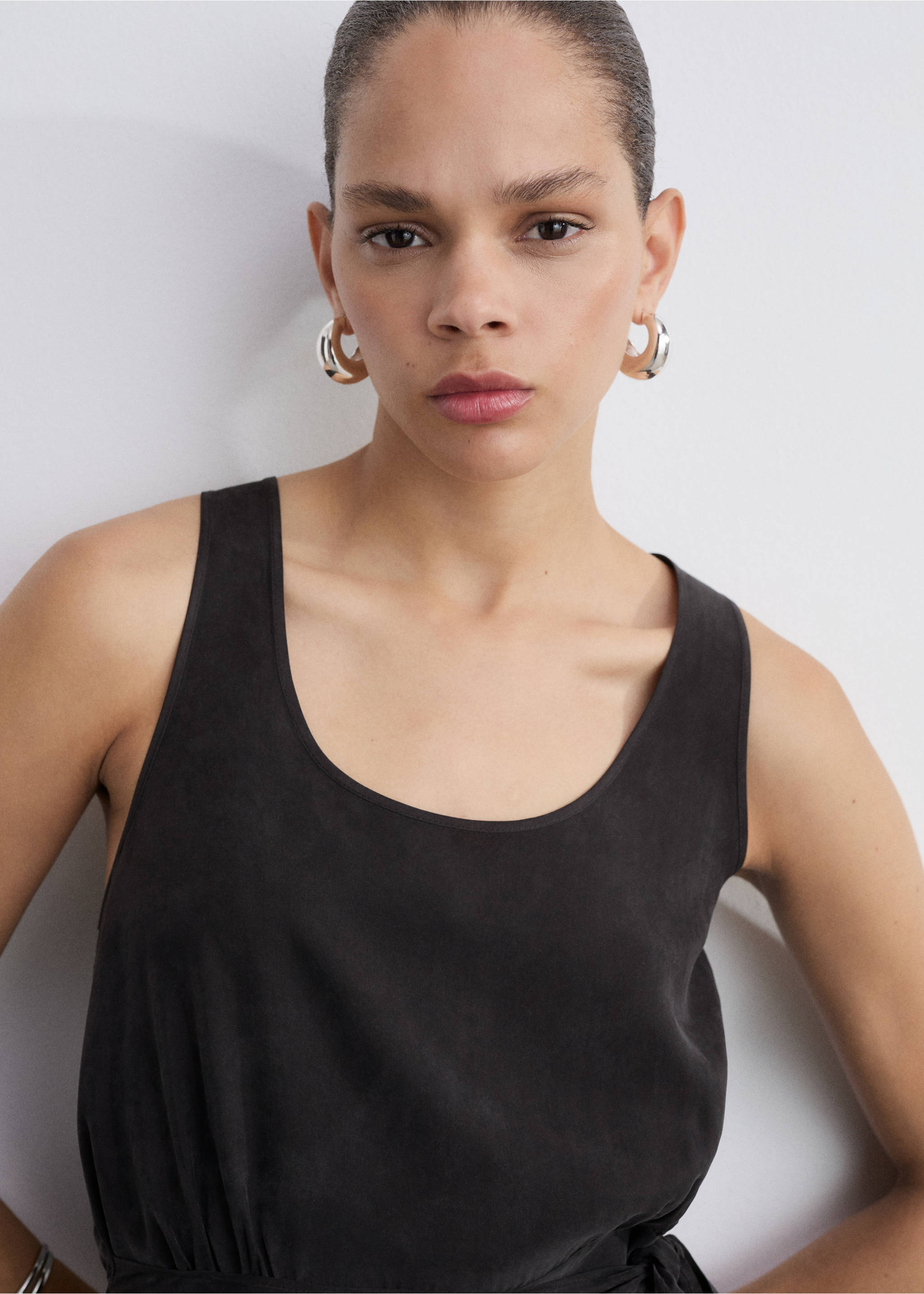 Cupro dress with side knot - Details of the article 1, Charcoal. Ref: 77014036-00.