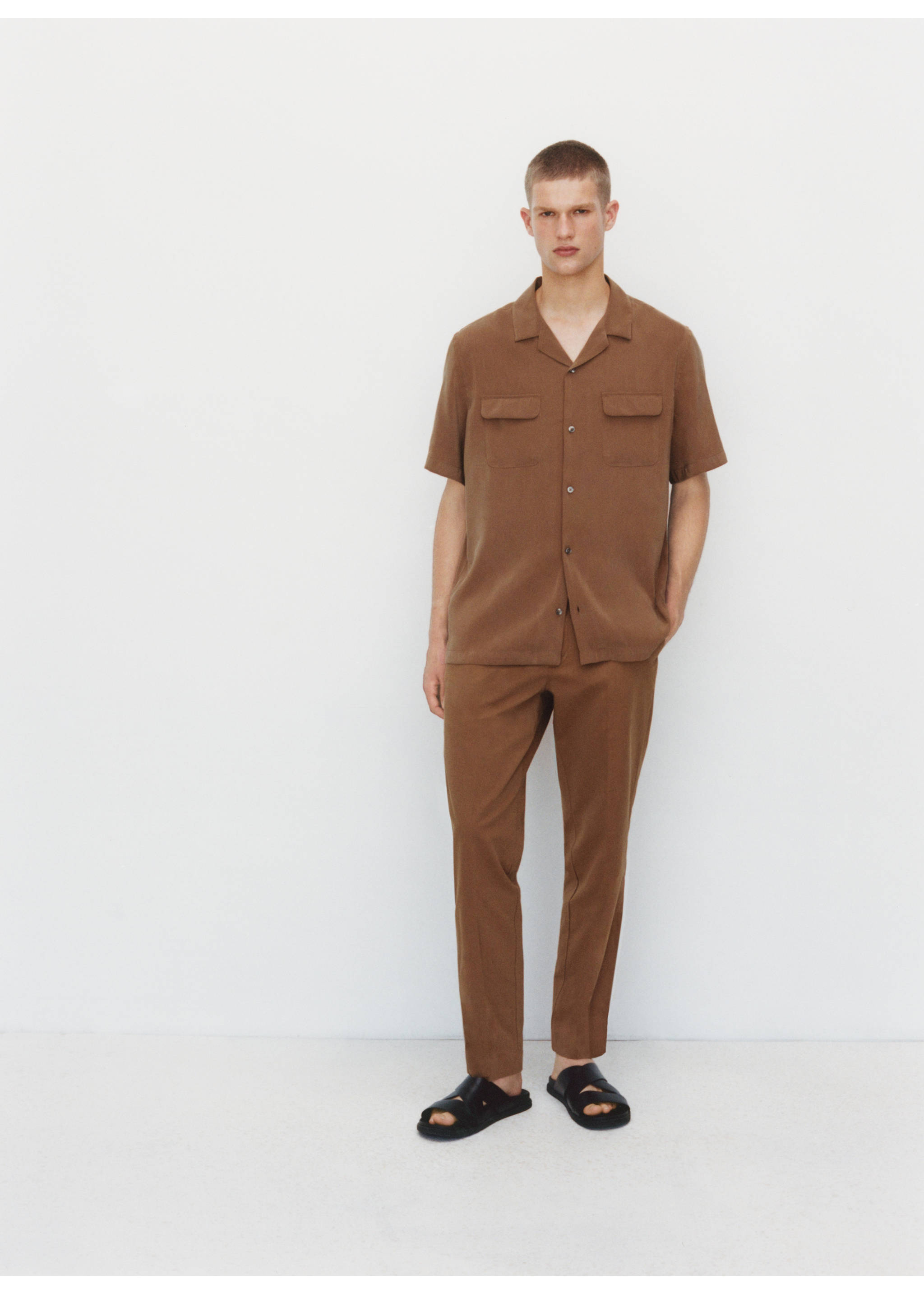 Regular-fit tencel cotton trousers - Details of the article 5, Caramel. Ref: 77014438-00.