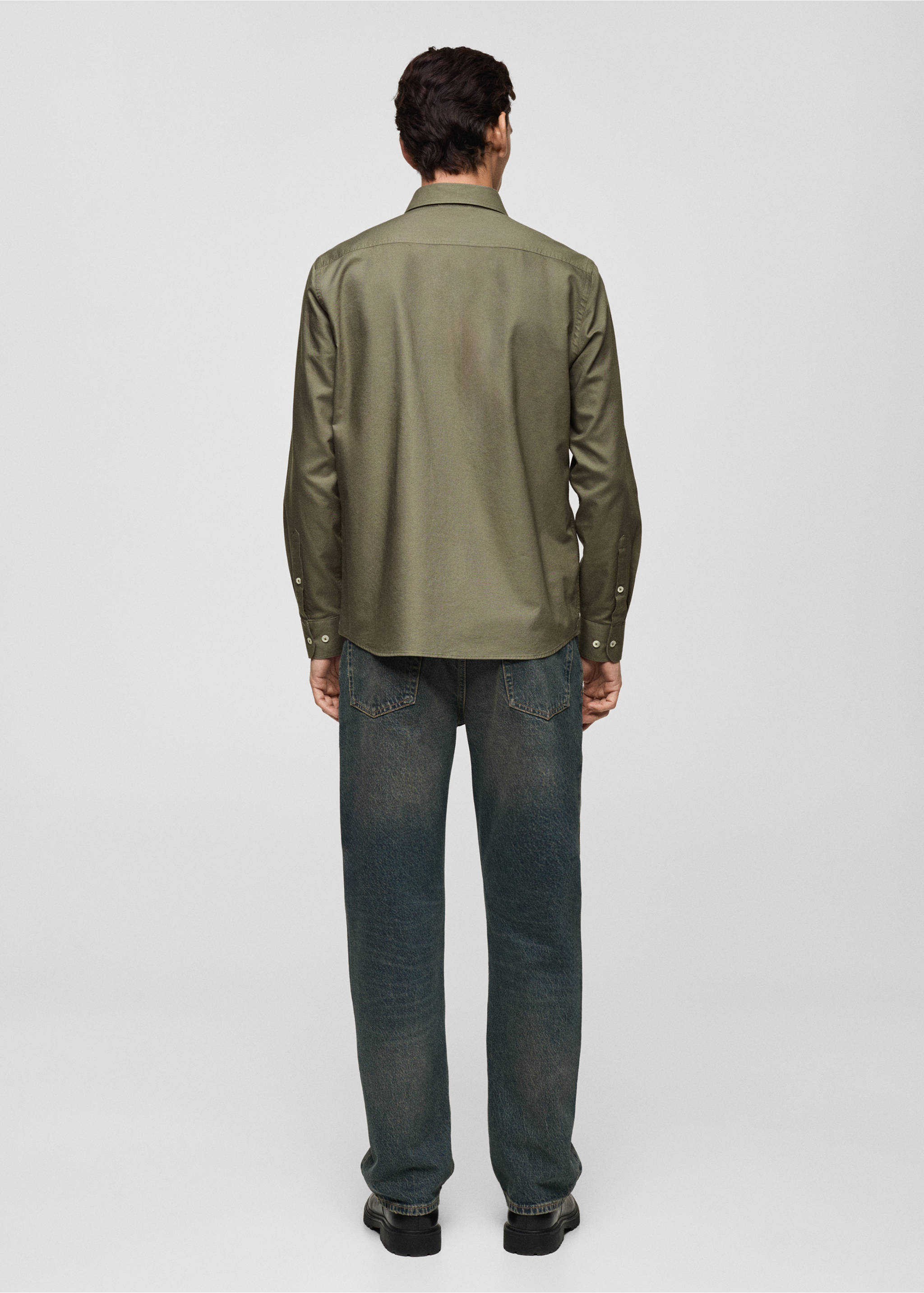 Regular Fit-Hemd aus Oxfordgewebe - Rückseite des Artikels, Khaki. Ref: 77014442-00.