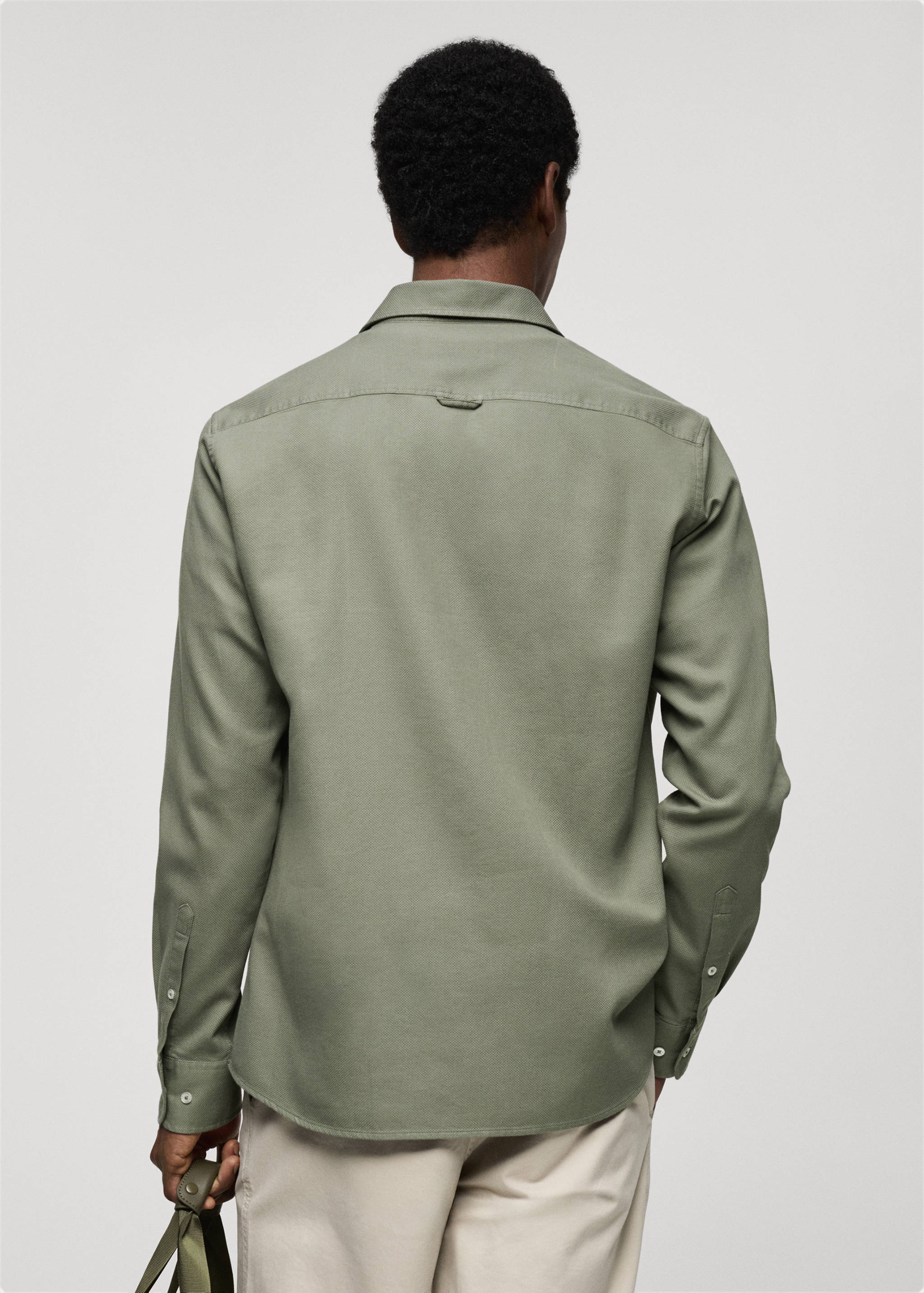 Strukturiertes Regular Fit-Hemd aus 100 % Baumwolle - Rückseite des Artikels