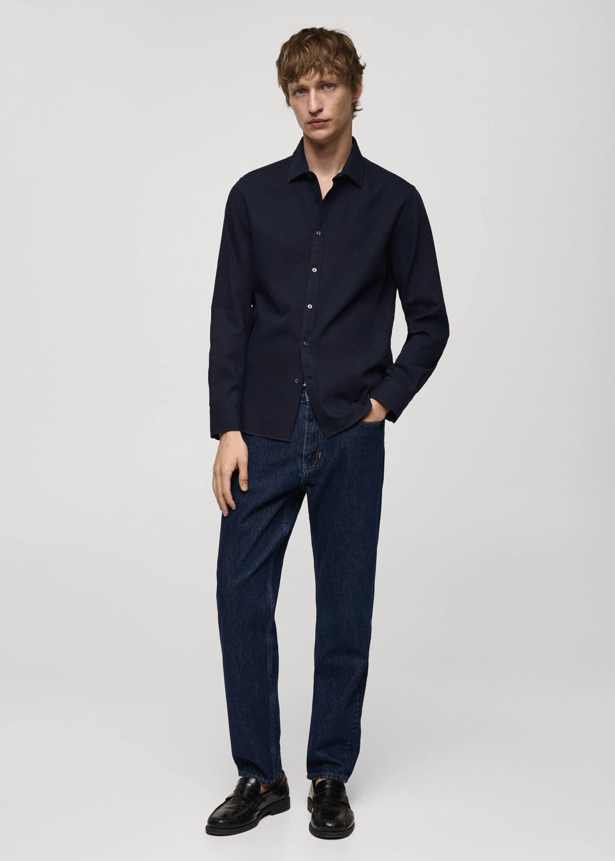 Strukturiertes Regular Fit-Hemd aus 100 % Baumwolle - Allgemeine Ansicht
