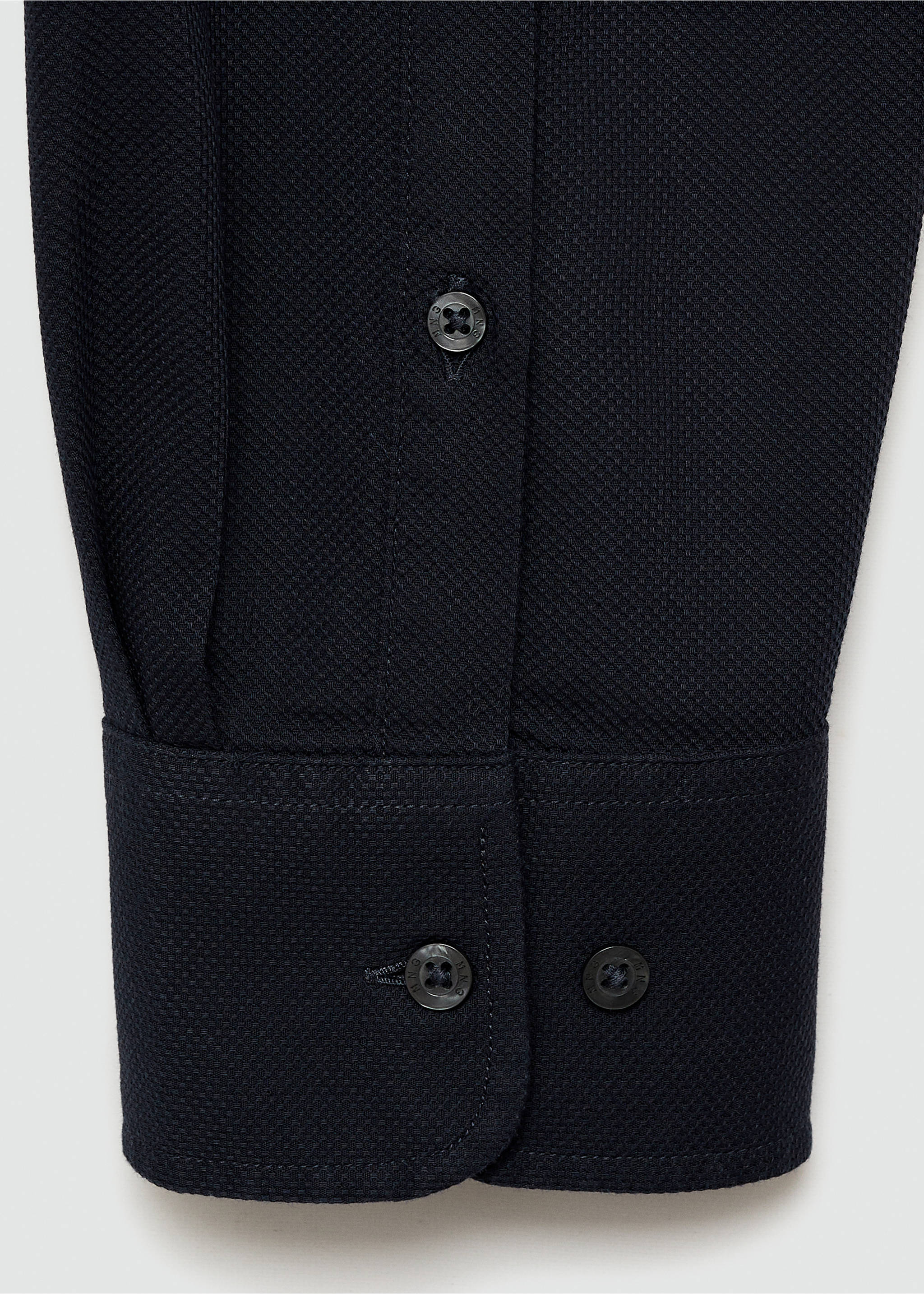 Strukturiertes Regular Fit-Hemd aus 100 % Baumwolle - Detail des Artikels 0, Dunkles Marineblau. Ref: 77014443-00.