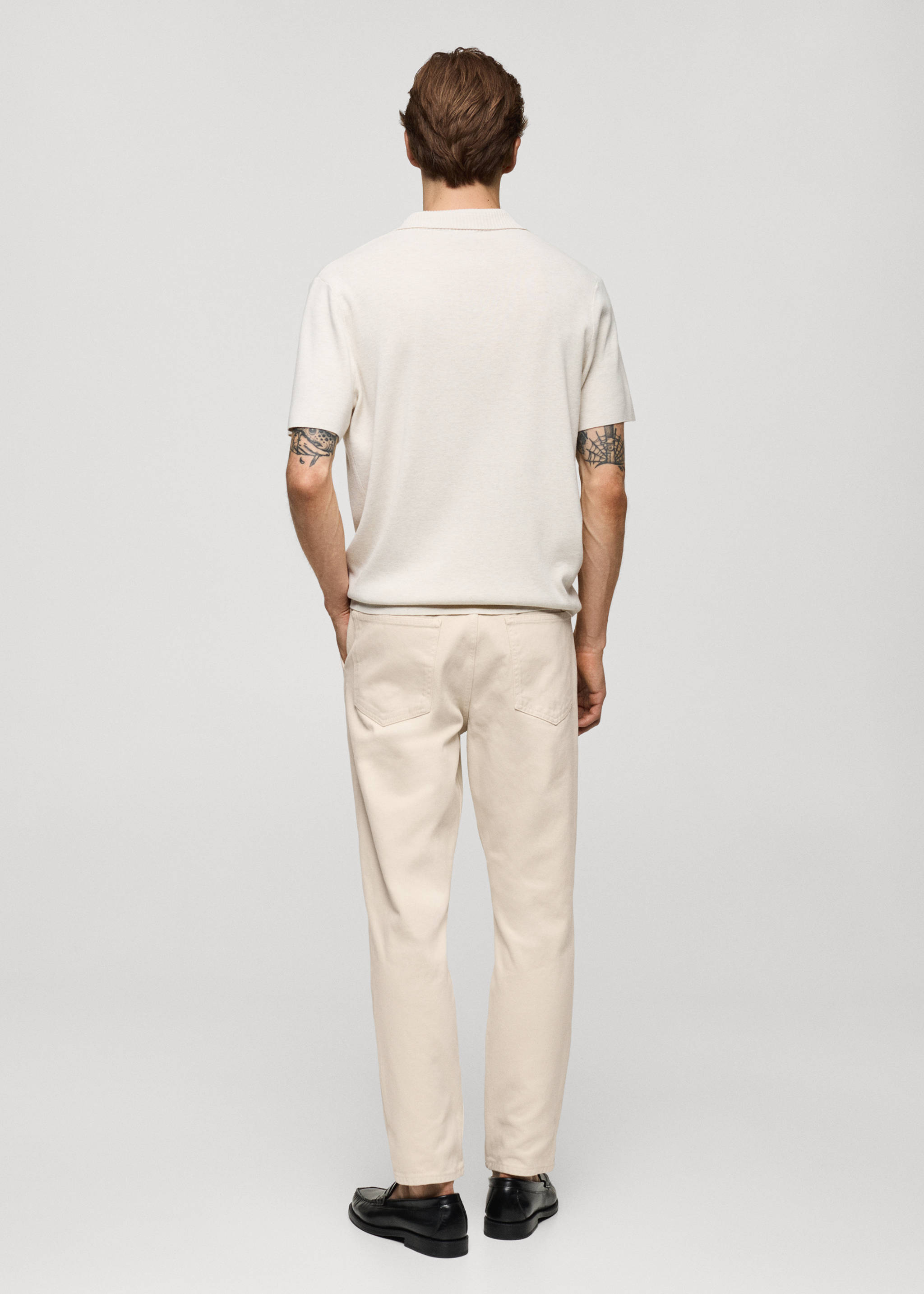 Jeans pinzas tapered fit - Reverso del artículo