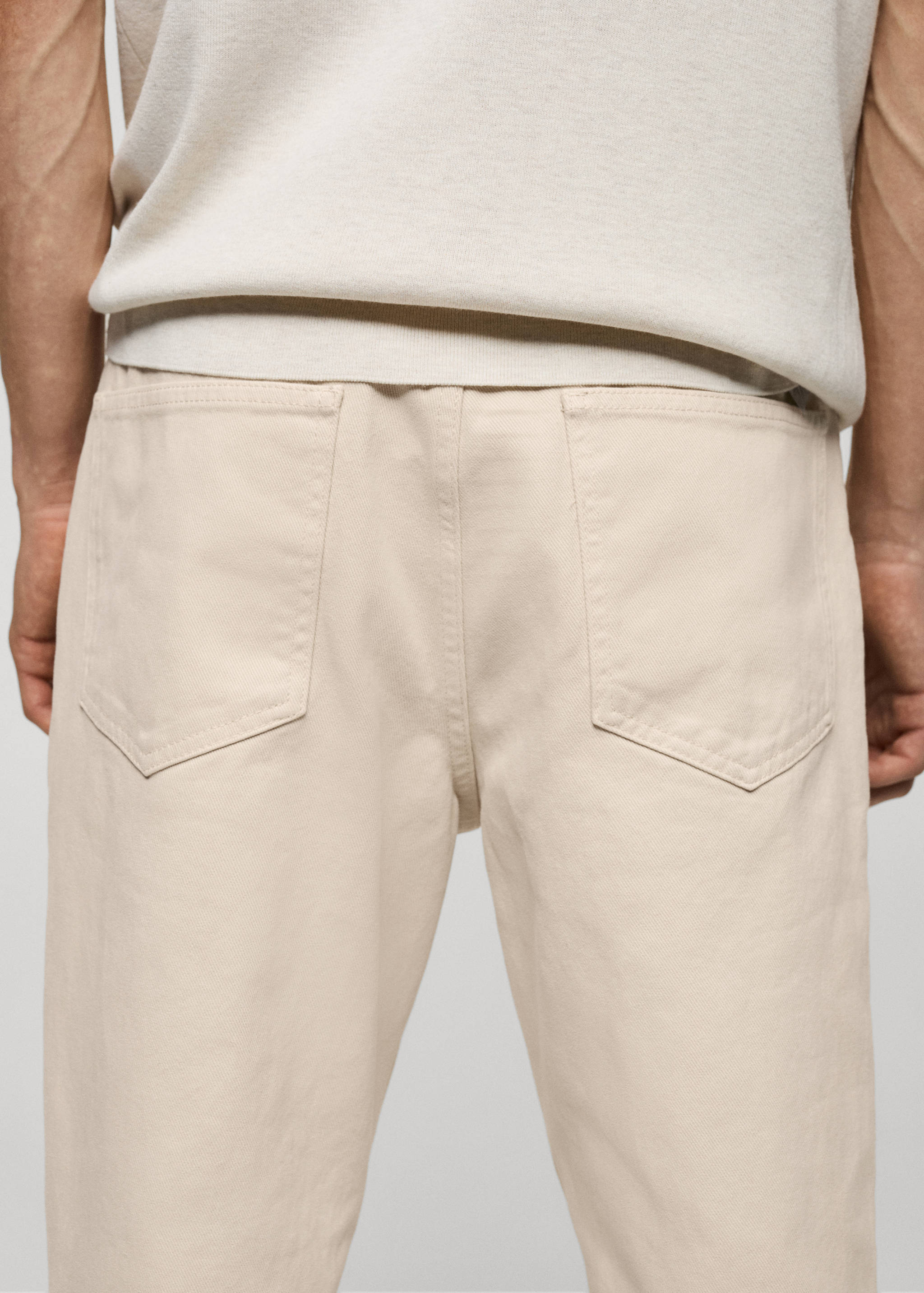 Jeans pinzas tapered fit - Detalle del artículo 6