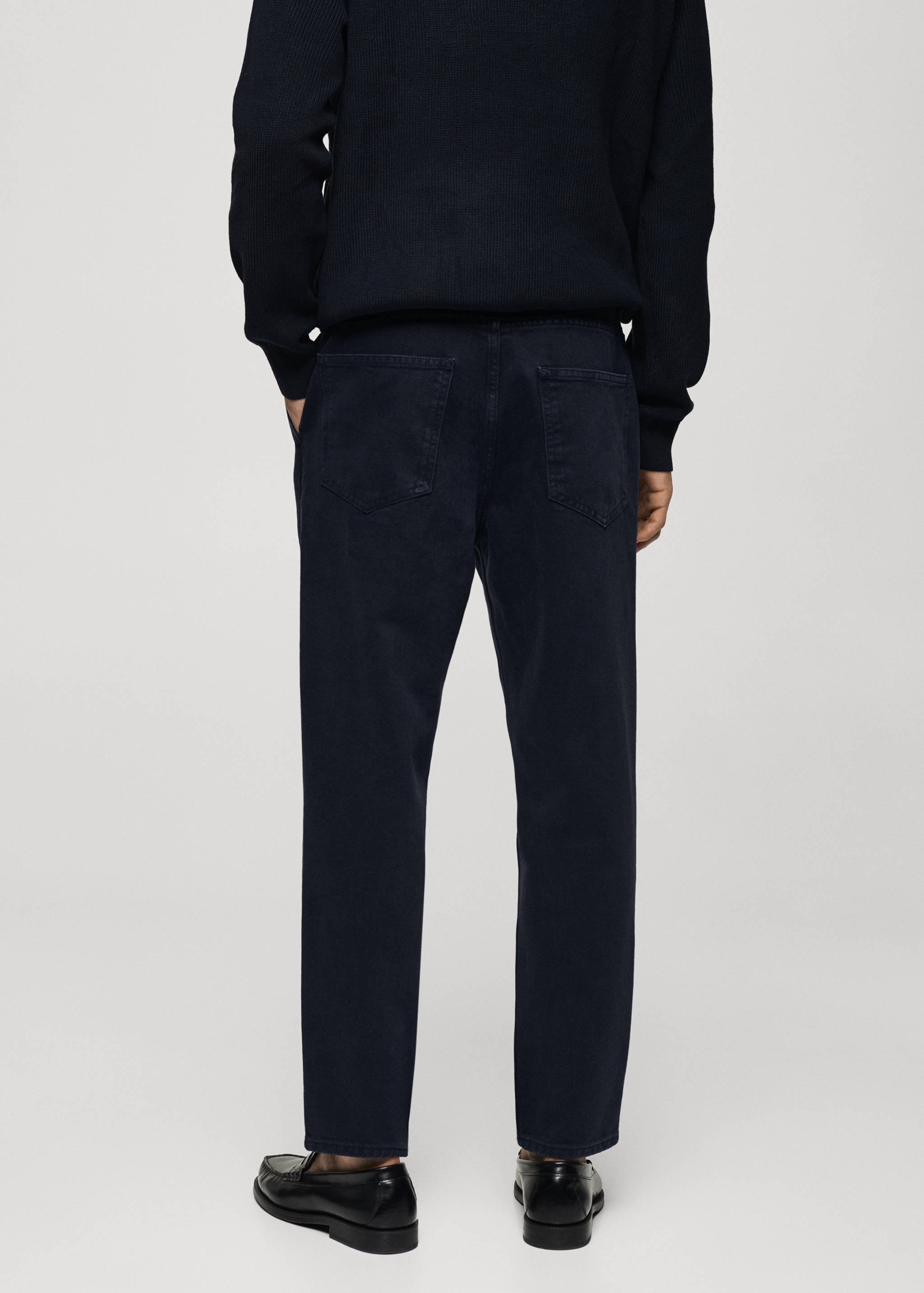 Jeans pinzas tapered fit - Reverso del artículo