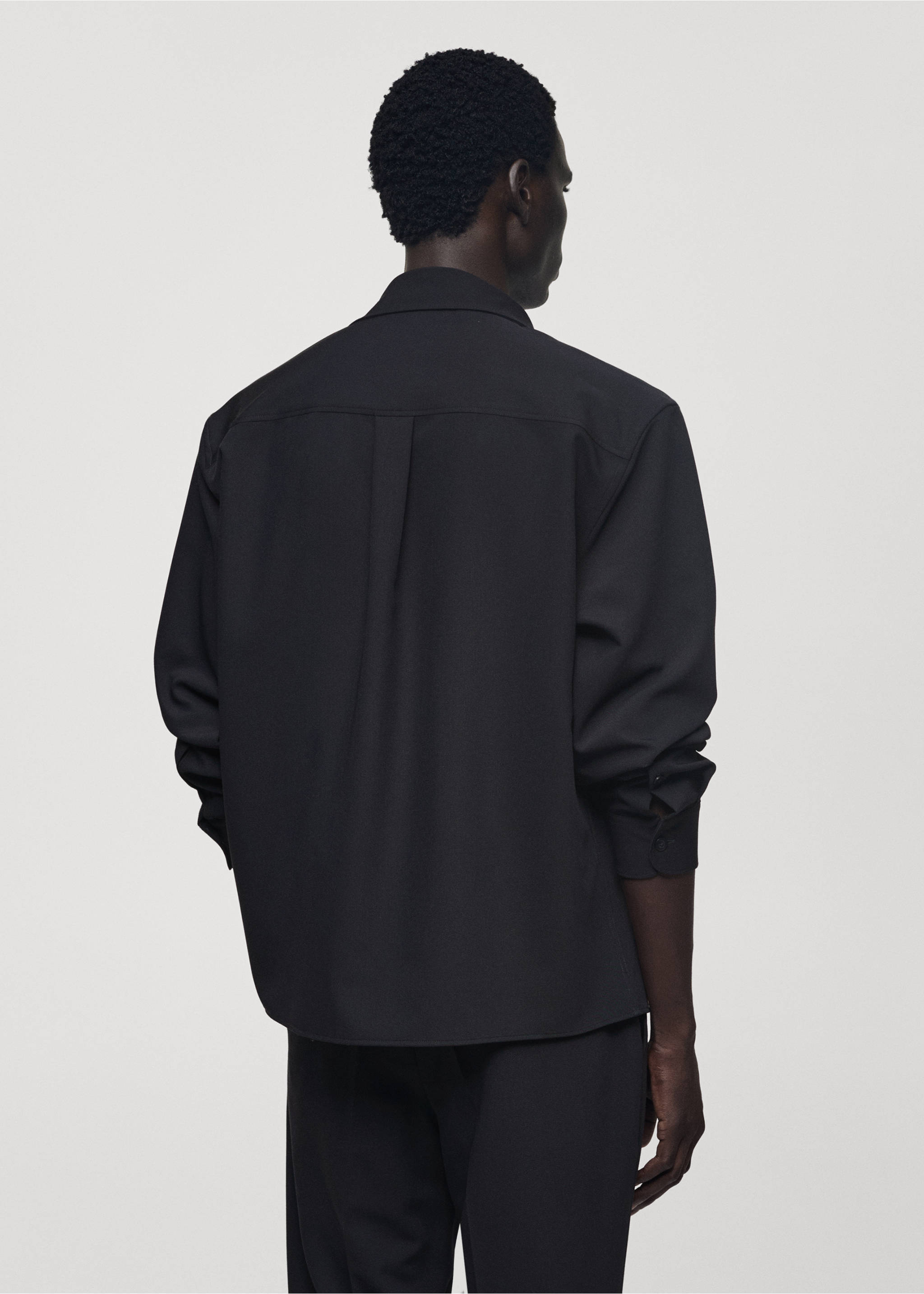 Regular-fit shirt with pocket - Reverse of the article, Dark Navy. Ref: 77014456-00.