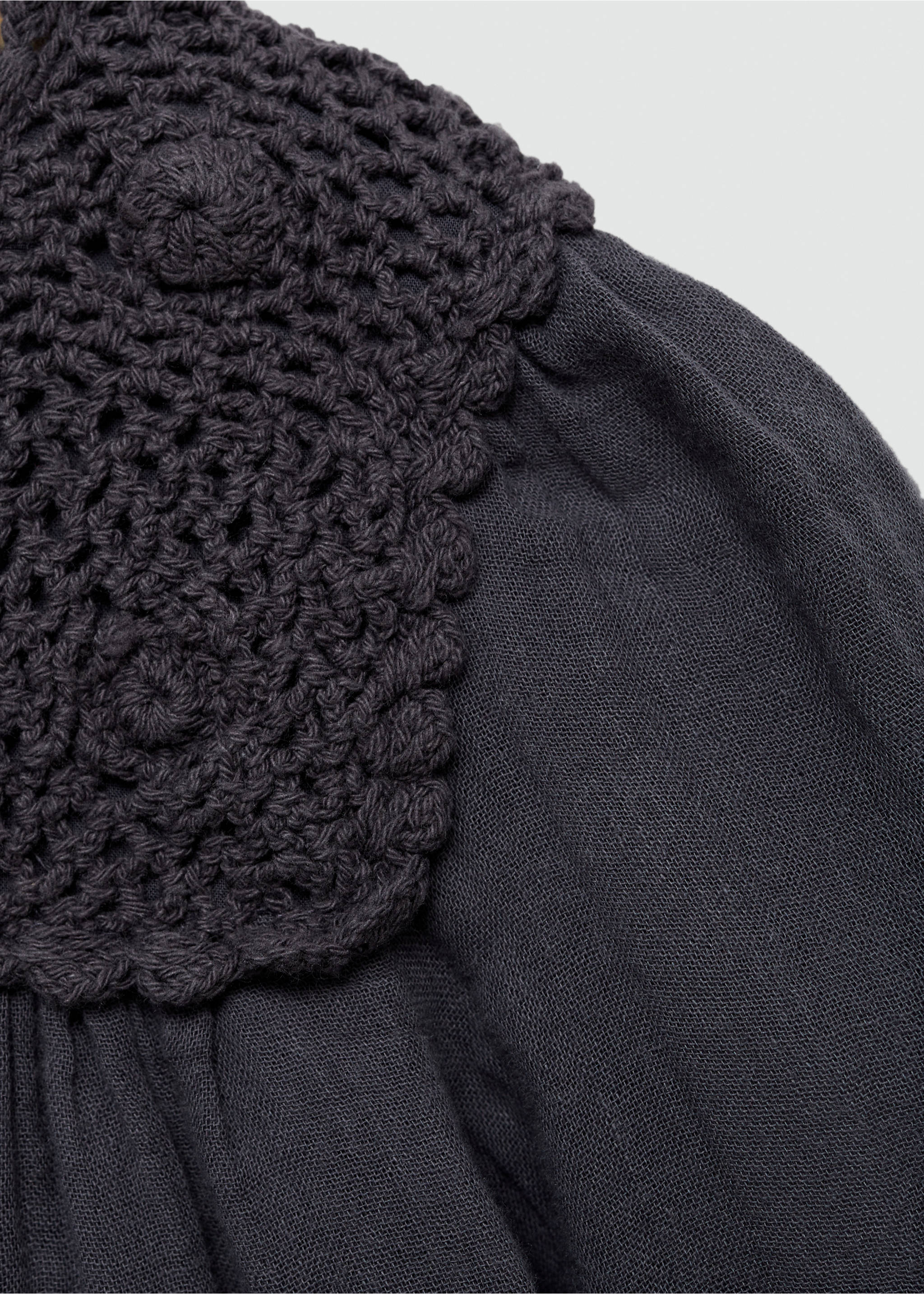 Crochet panel dress - Details of the article 8, Charcoal. Ref: 77014772-00.