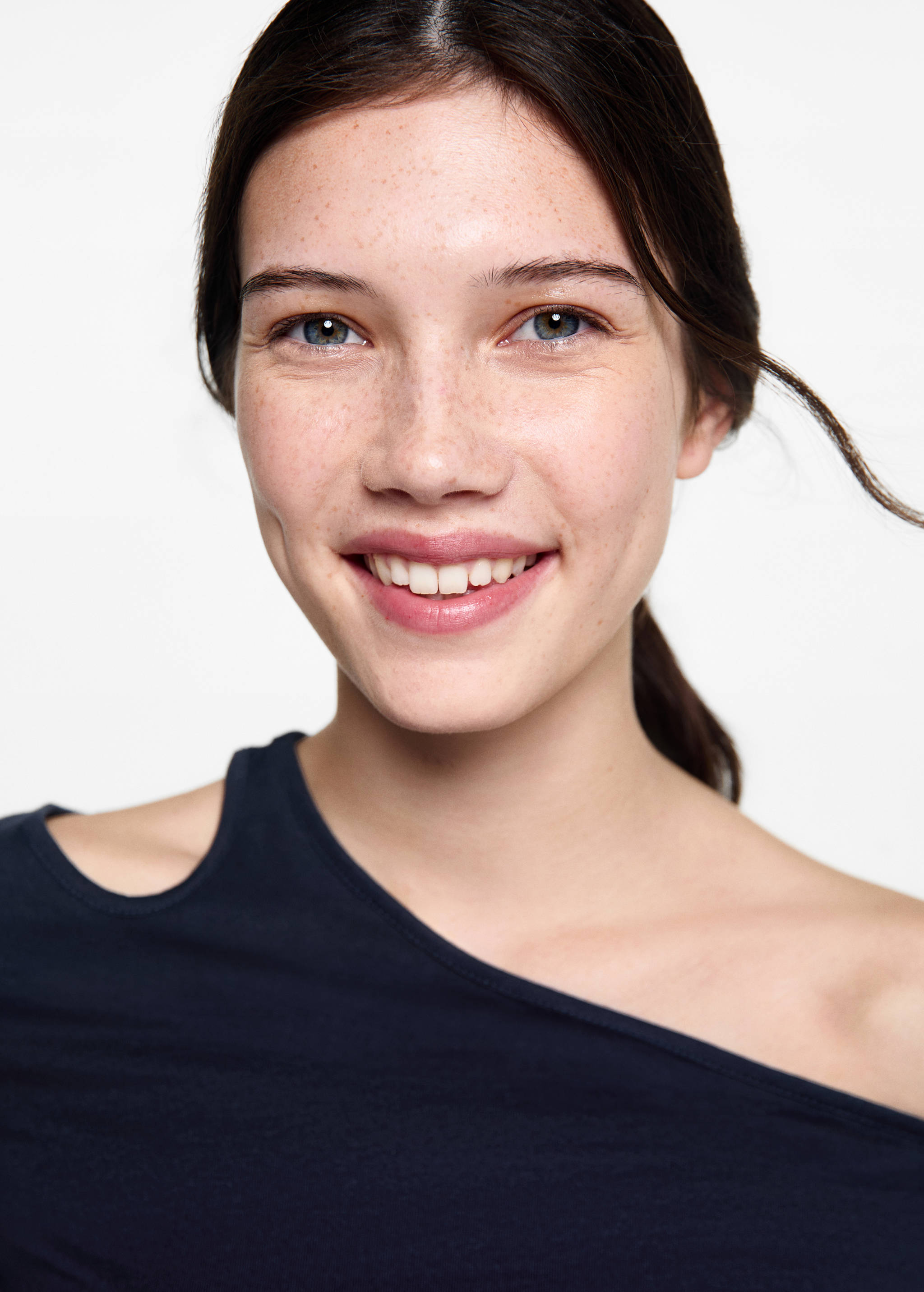 Asymmetric cotton T-shirt - Details of the article 1