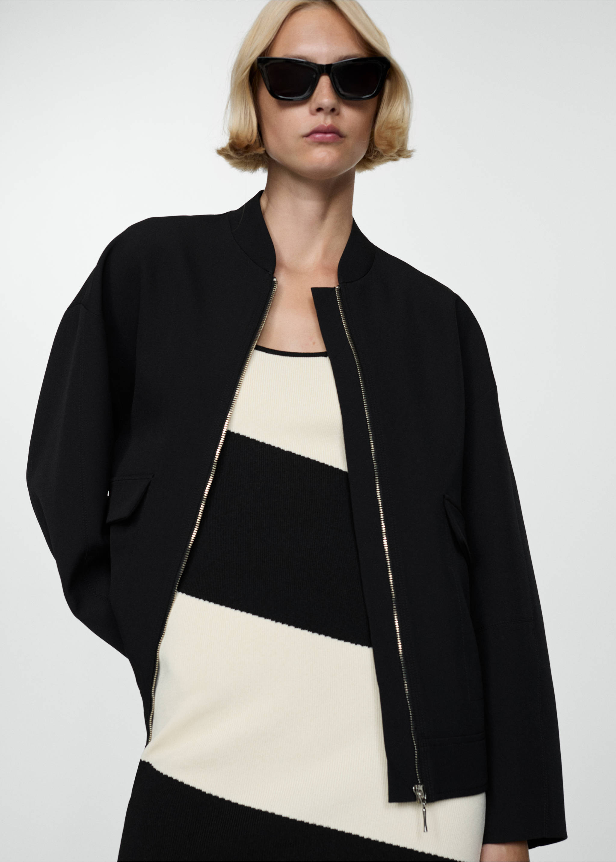 Oversized-Bomberjacke - Mittlere Ansicht, Schwarz. Ref: 77014791-00.