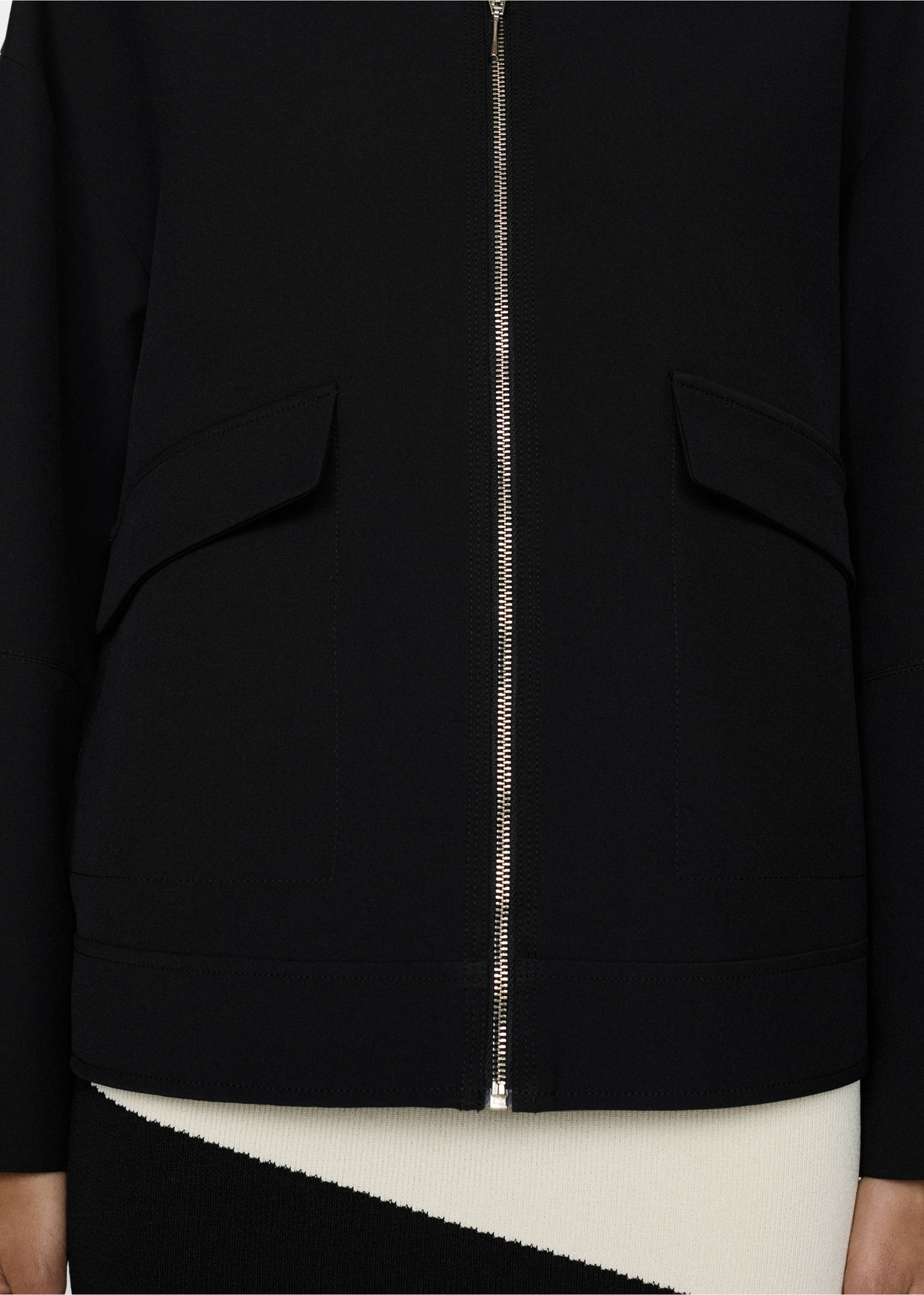 Oversized-Bomberjacke - Detail des Artikels 6, Schwarz. Ref: 77014791-00.