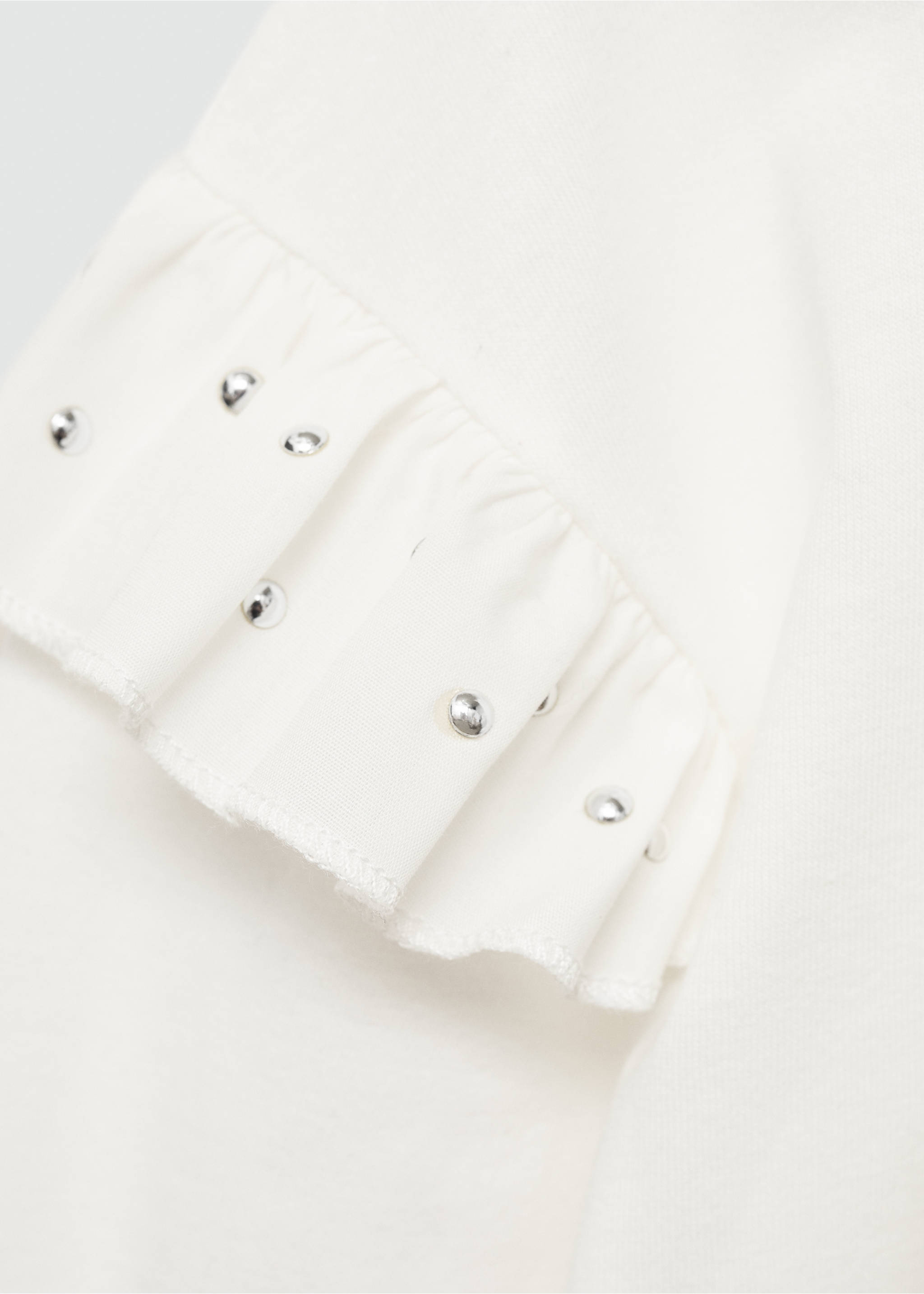 T-shirt with studded ruffles - Details of the article 8, Off White. Ref: 77014801-00.