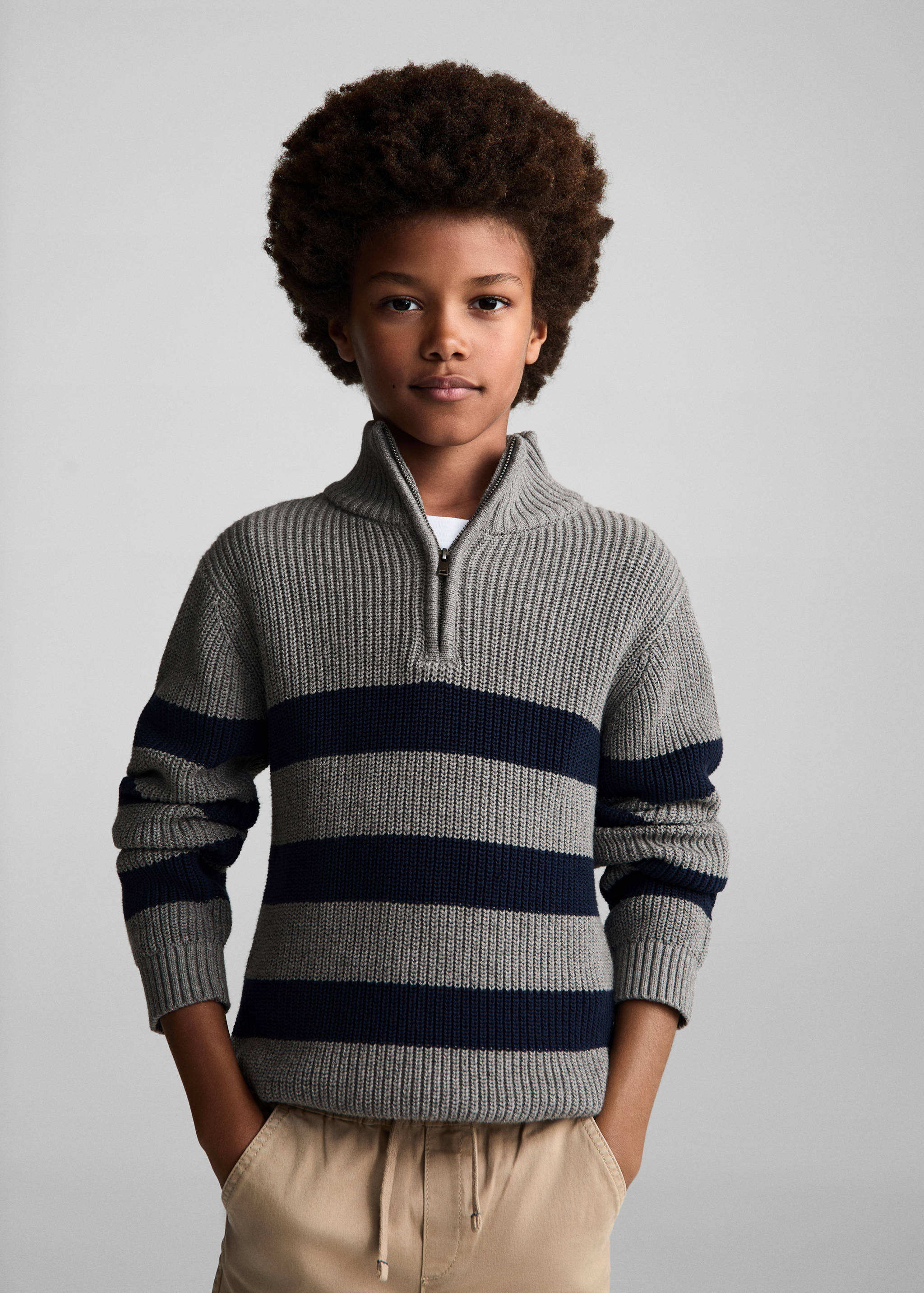 Jersey cuello cremallera - Plano medio