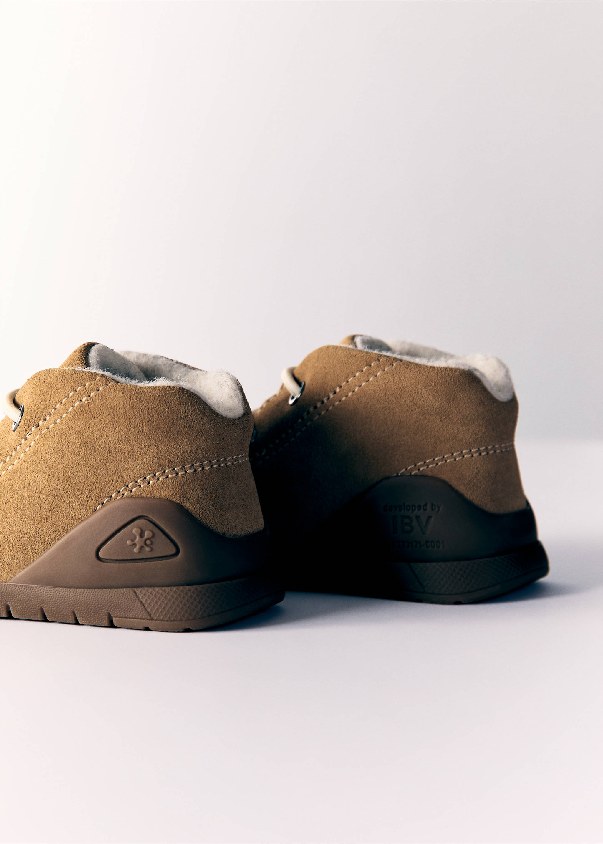 Tennis cuir biomecanics - Détail de l'article 5, Sable. Ref: 77015156-00.