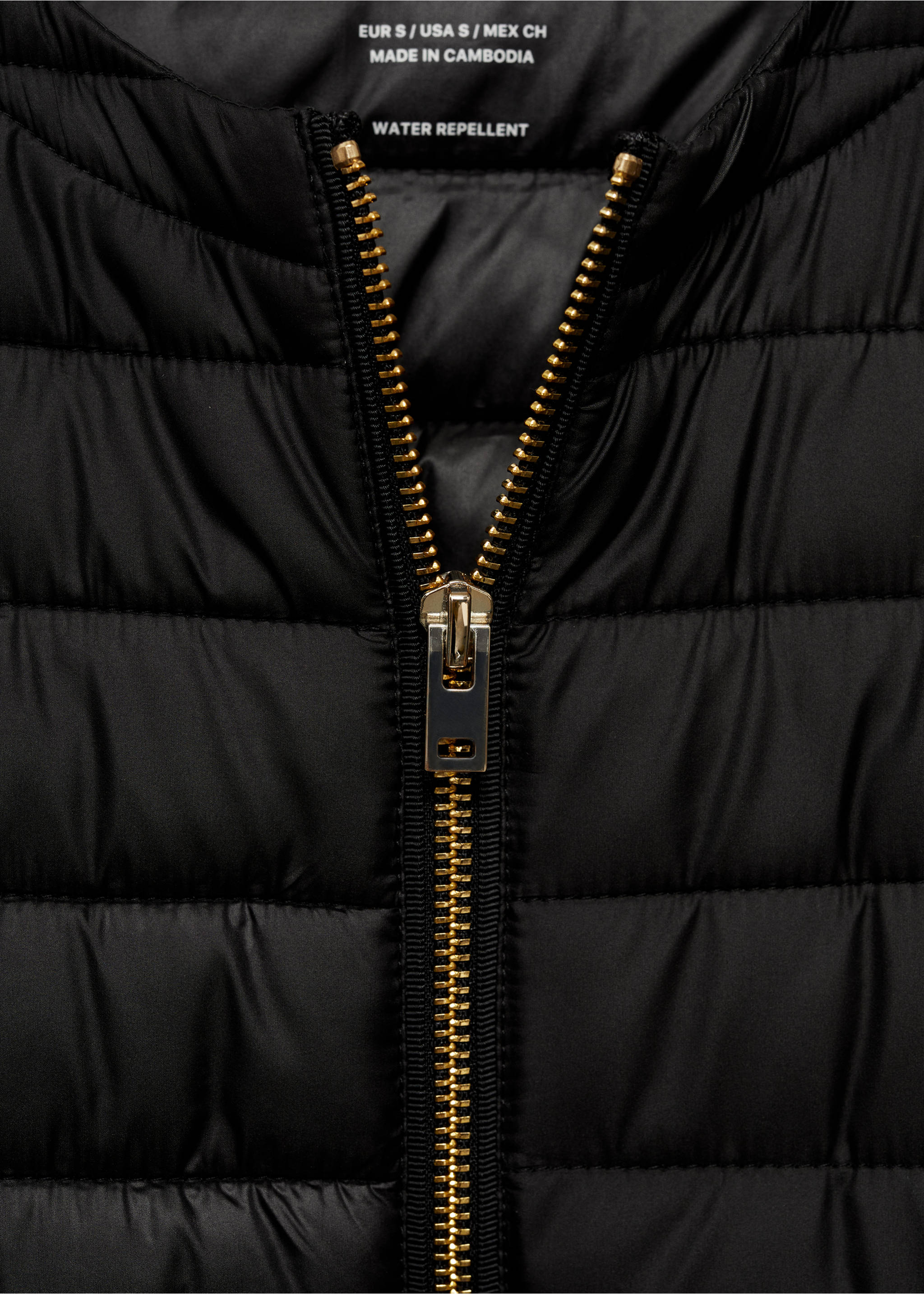 Pocket quilted jacket - Details of the article 8, Black. Ref: 77015636-00.