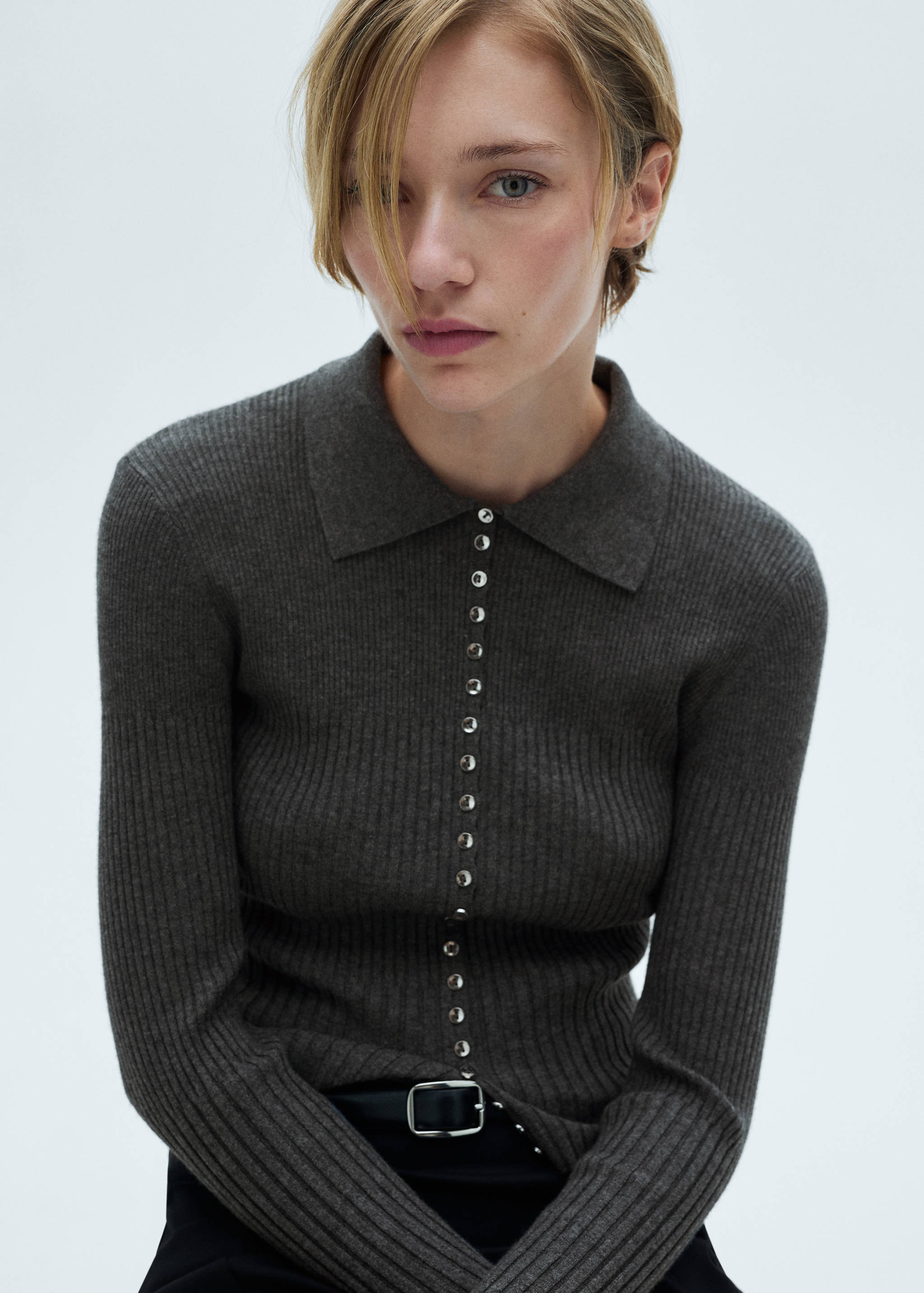 Dekorativa knappar tröja - Detaljer om artikeln 6