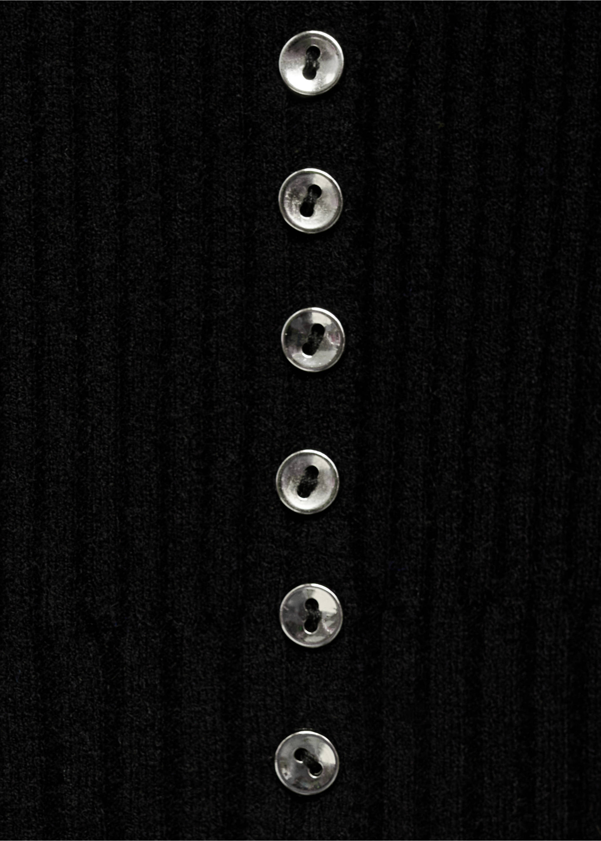 Pull-over avec boutons décoratifs - Détail de l'article 0, Noir. Ref: 77015643-00.