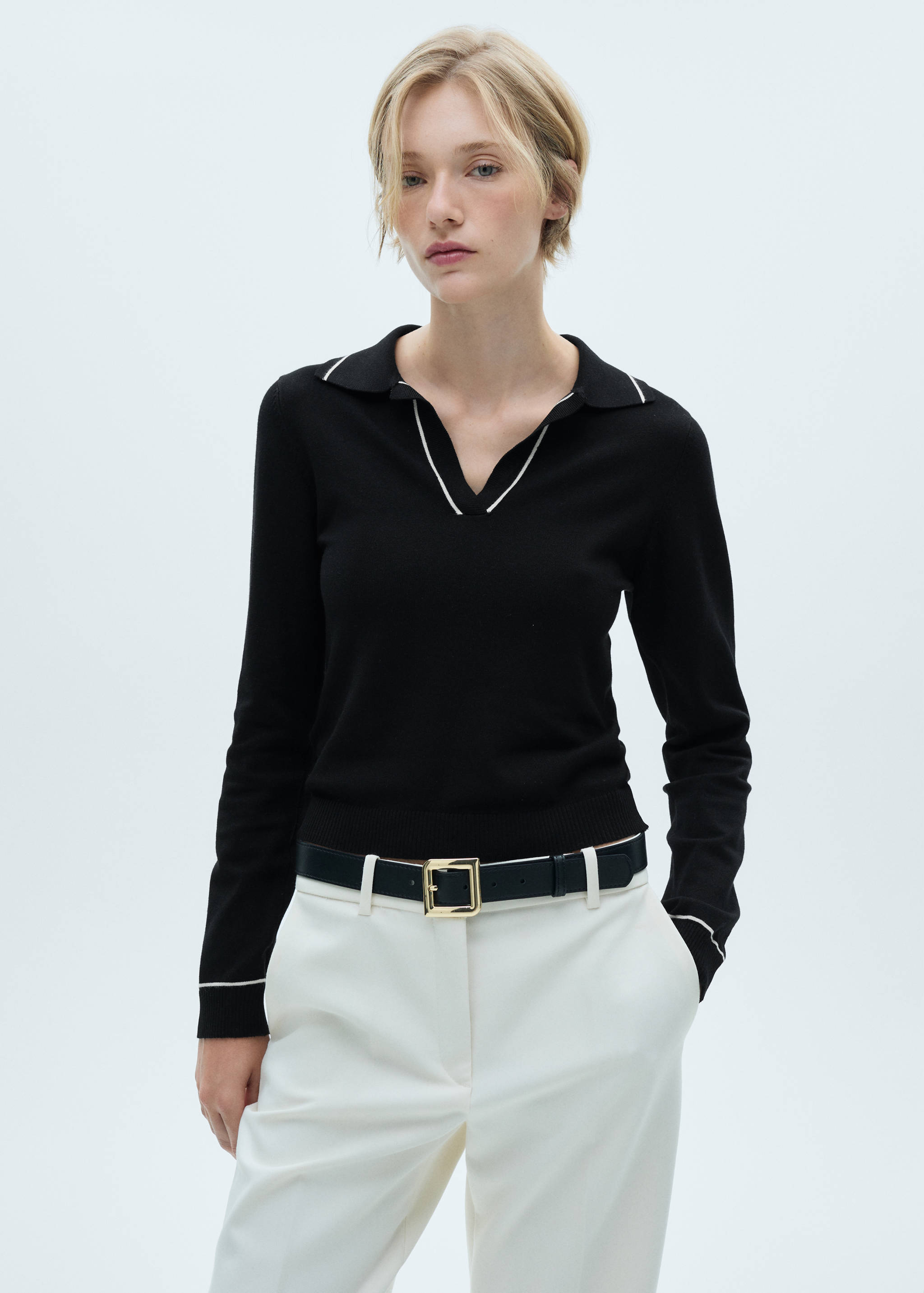 Stickad tröja polokrage - Bild av mittparti