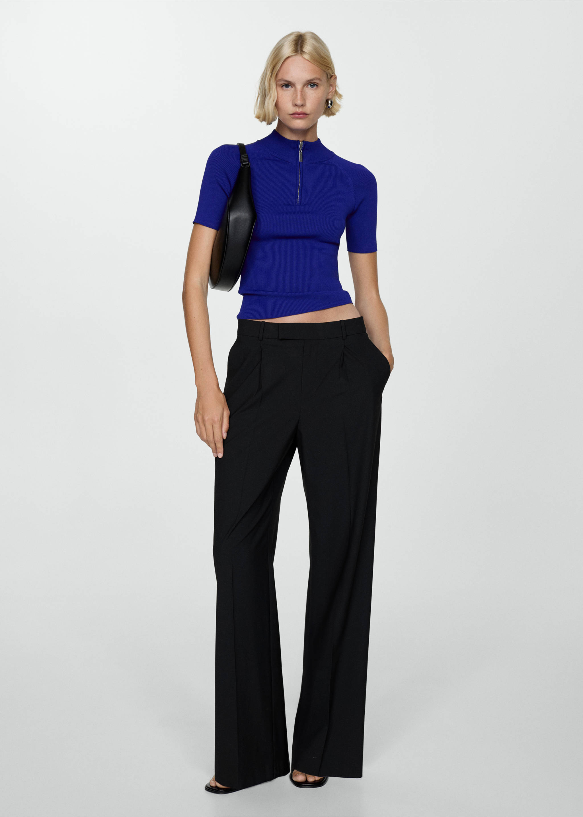 Pull-over manches courtes fermeture Éclair - Plan général, Bleu électrique. Ref: 77015654-00.